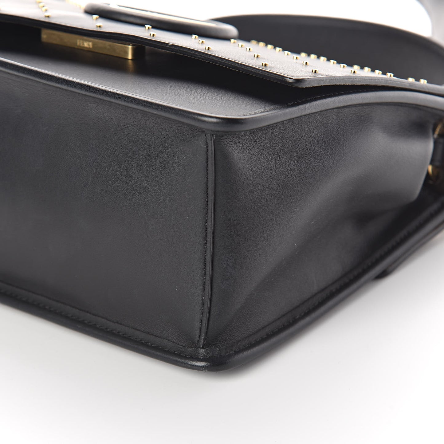 Vitello Liberty F is Studded Kan I Shoulder Bag Black Gold