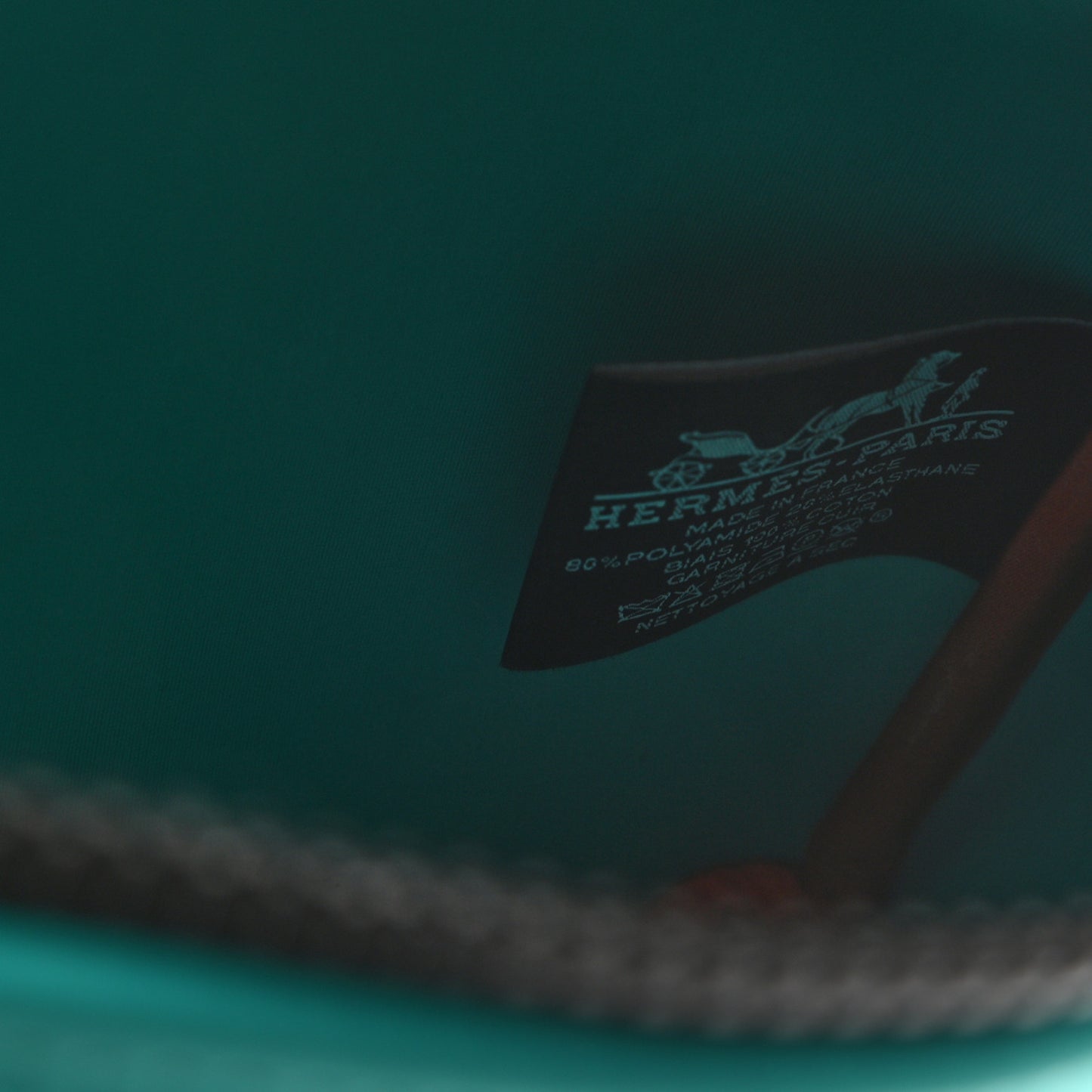 Neoprene Small Neobain Waves Case Colvert