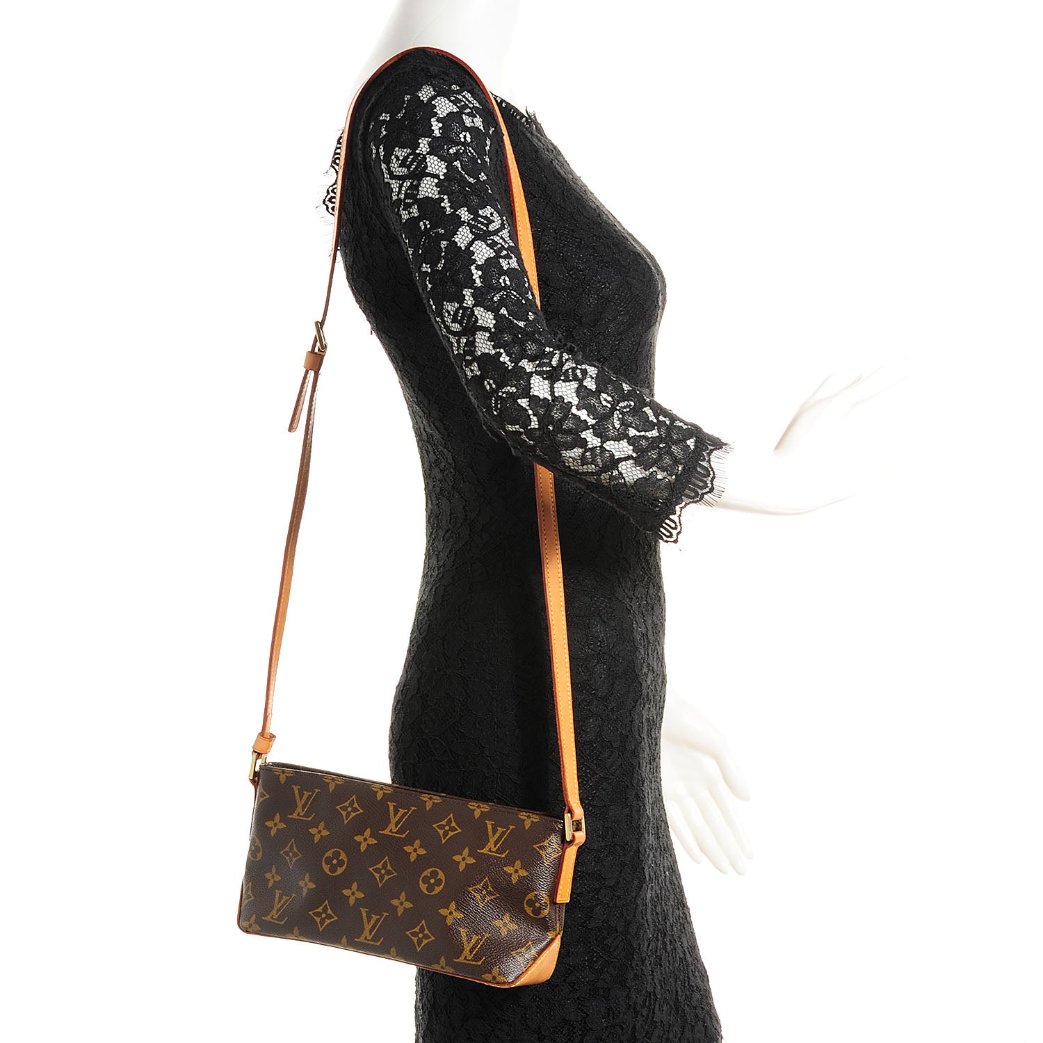 Louis Vuitton Monogram Trotteur 3 of 8