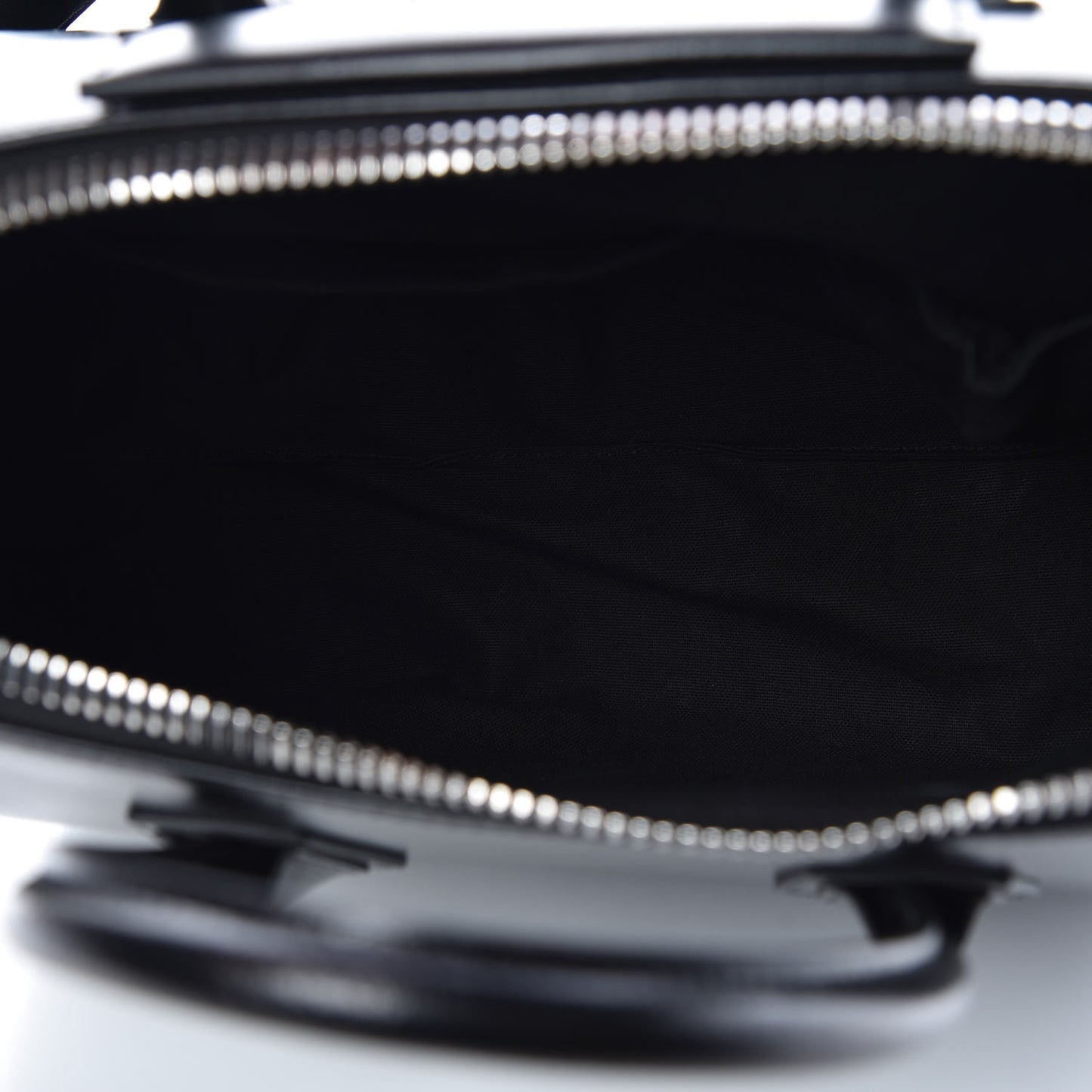 Shiny Lord Calfskin Medium Antigona Black