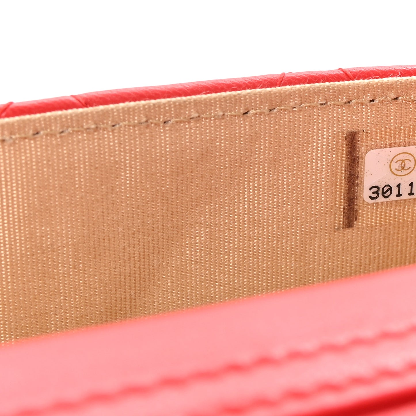 Lambskin Quilted Pearl Crush Clutch With Chain Red