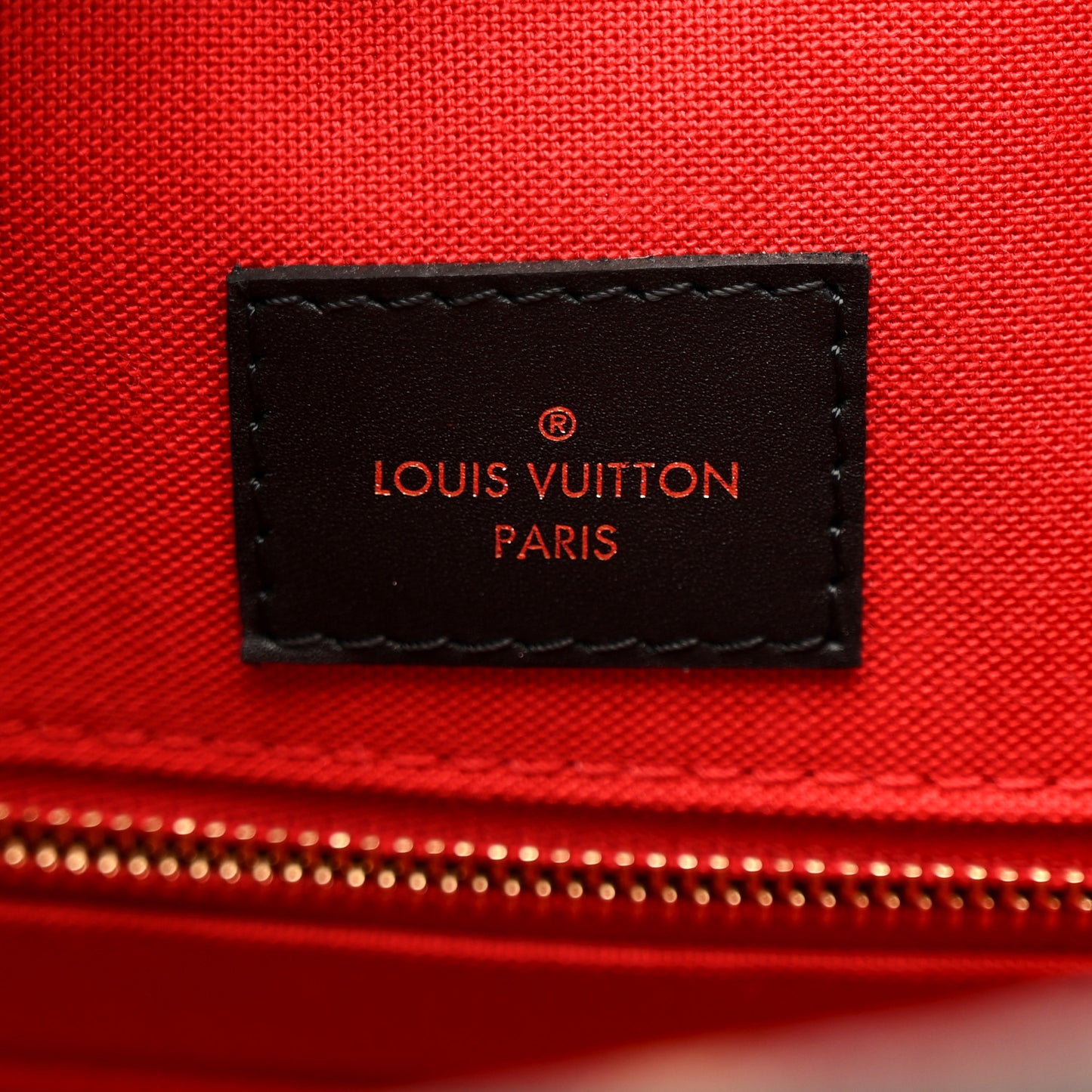 Reverse Monogram Giant Onthego MM