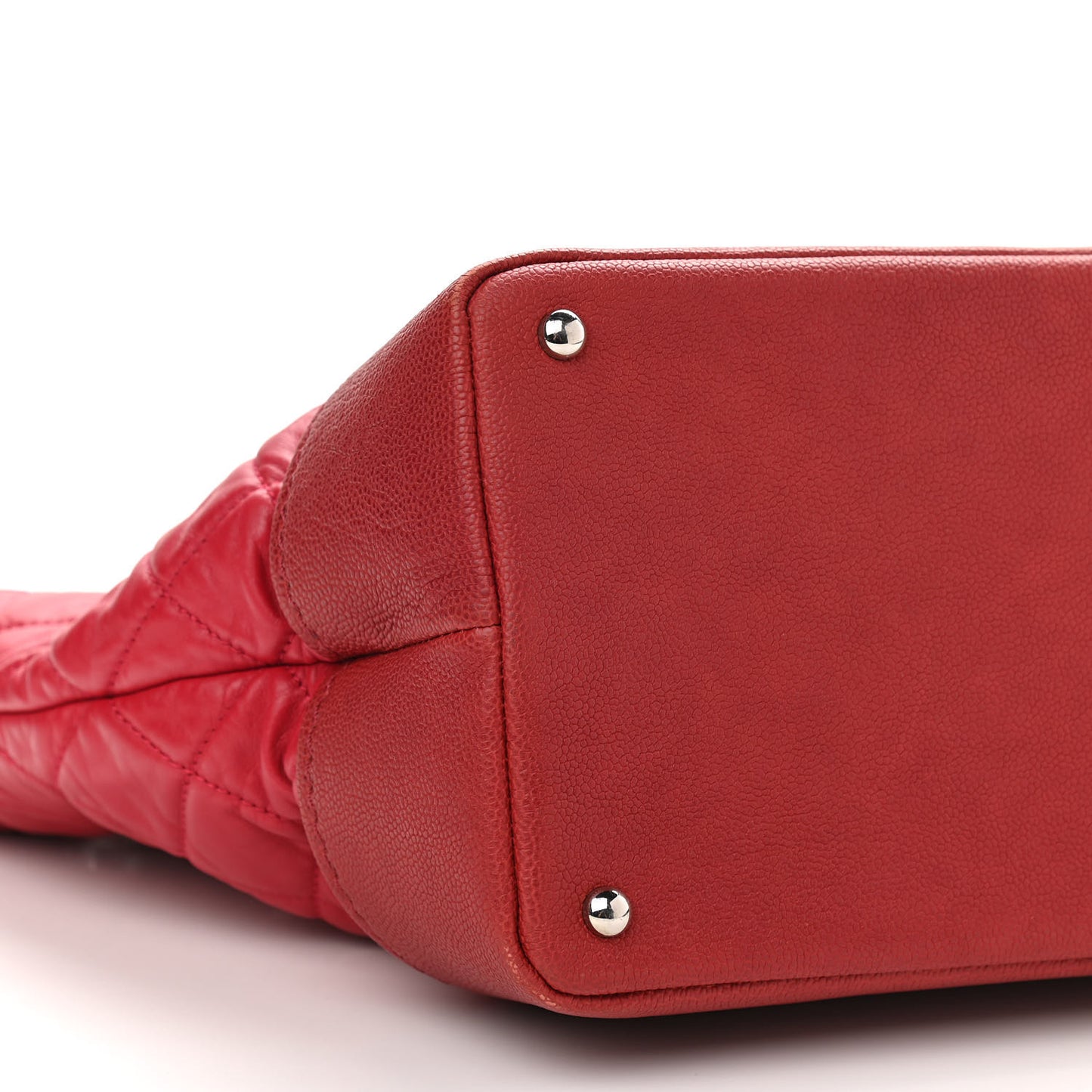 Calfskin Caviar Quilted Large Shopping Tote Red