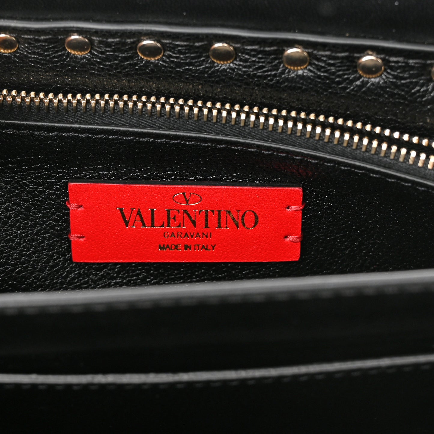 Pebbled Calfskin Small Rockstud Flap Crossbody Bag Black