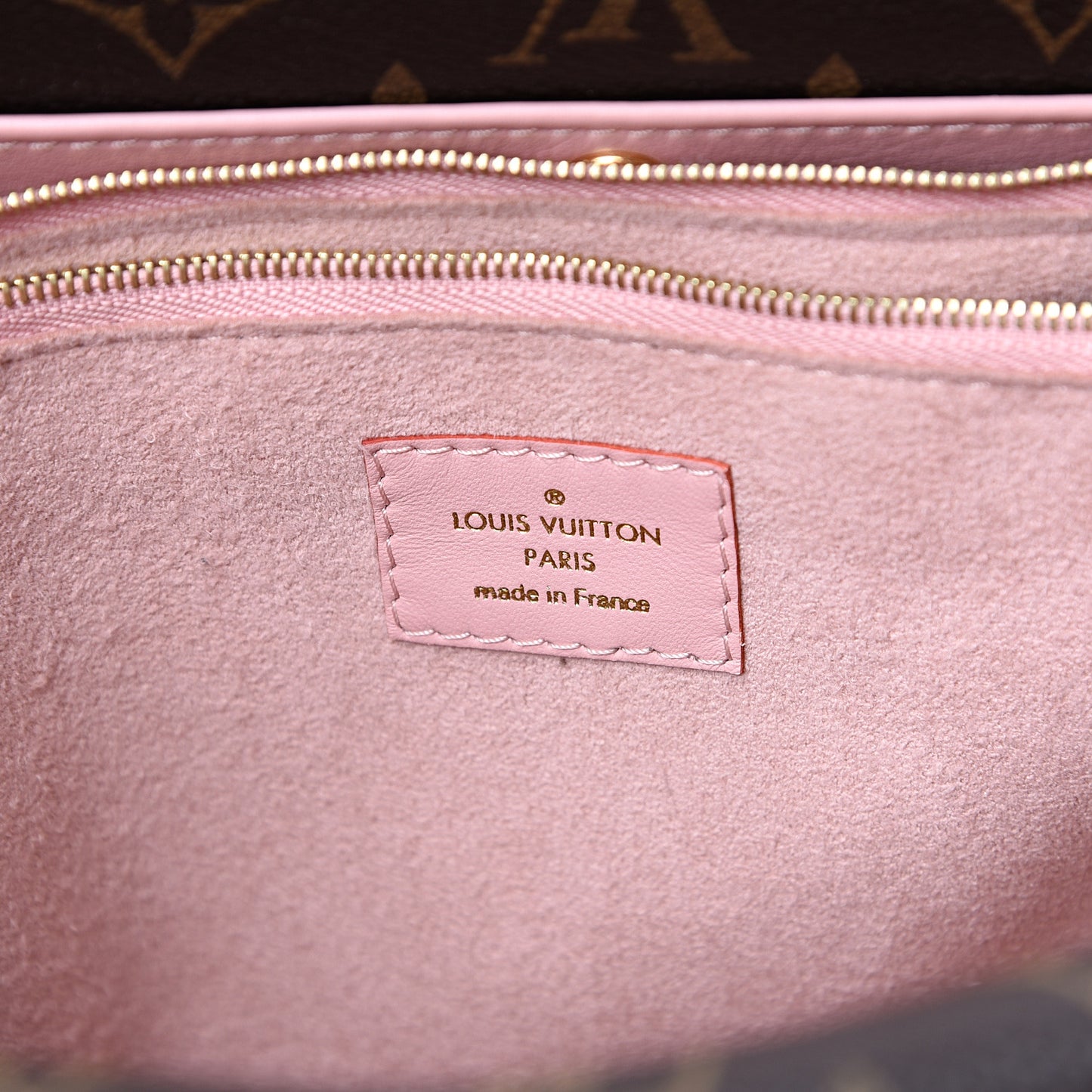 Grained Calfskin Monogram Double V Rose Poudre