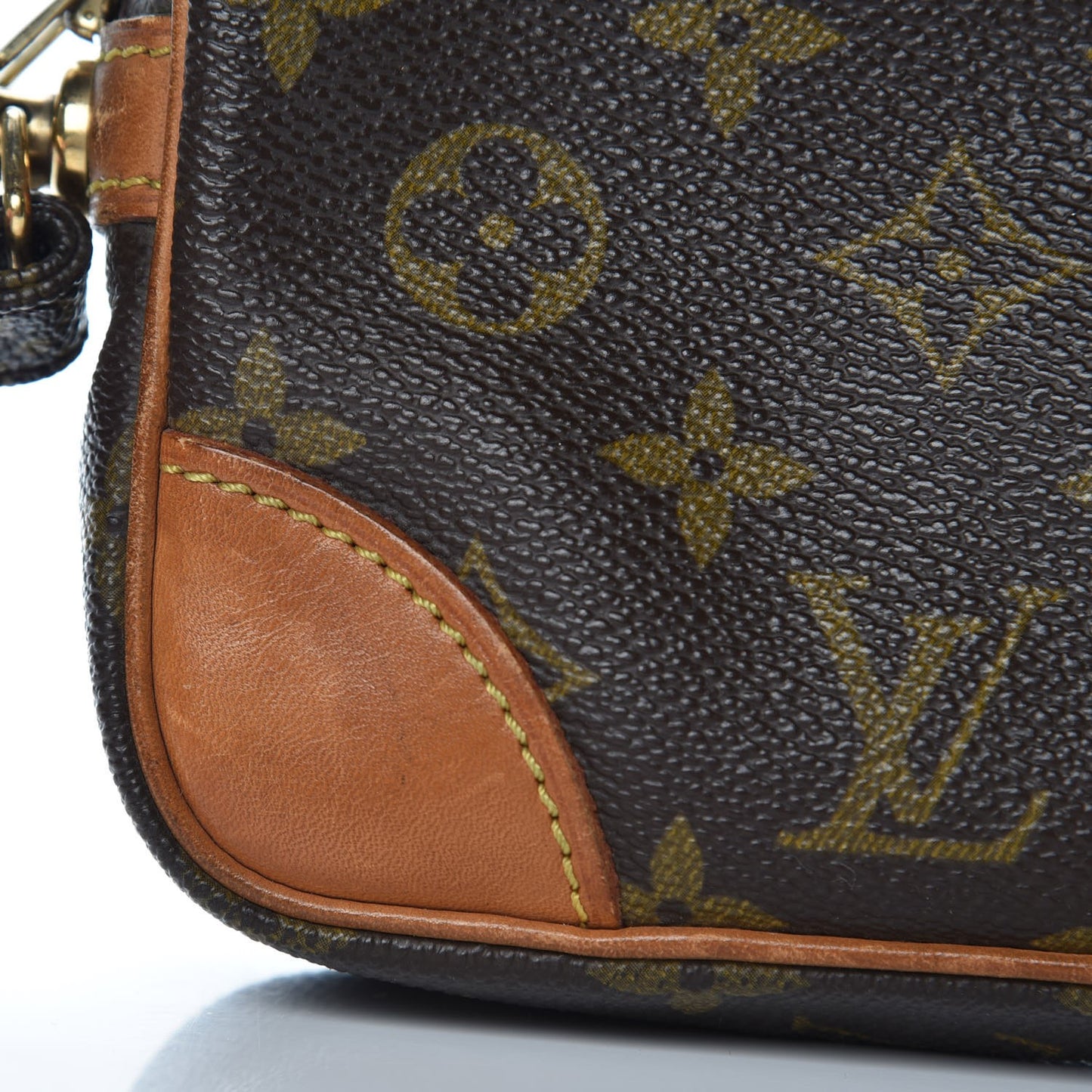 Monogram Pochette Marly Dragonne 22