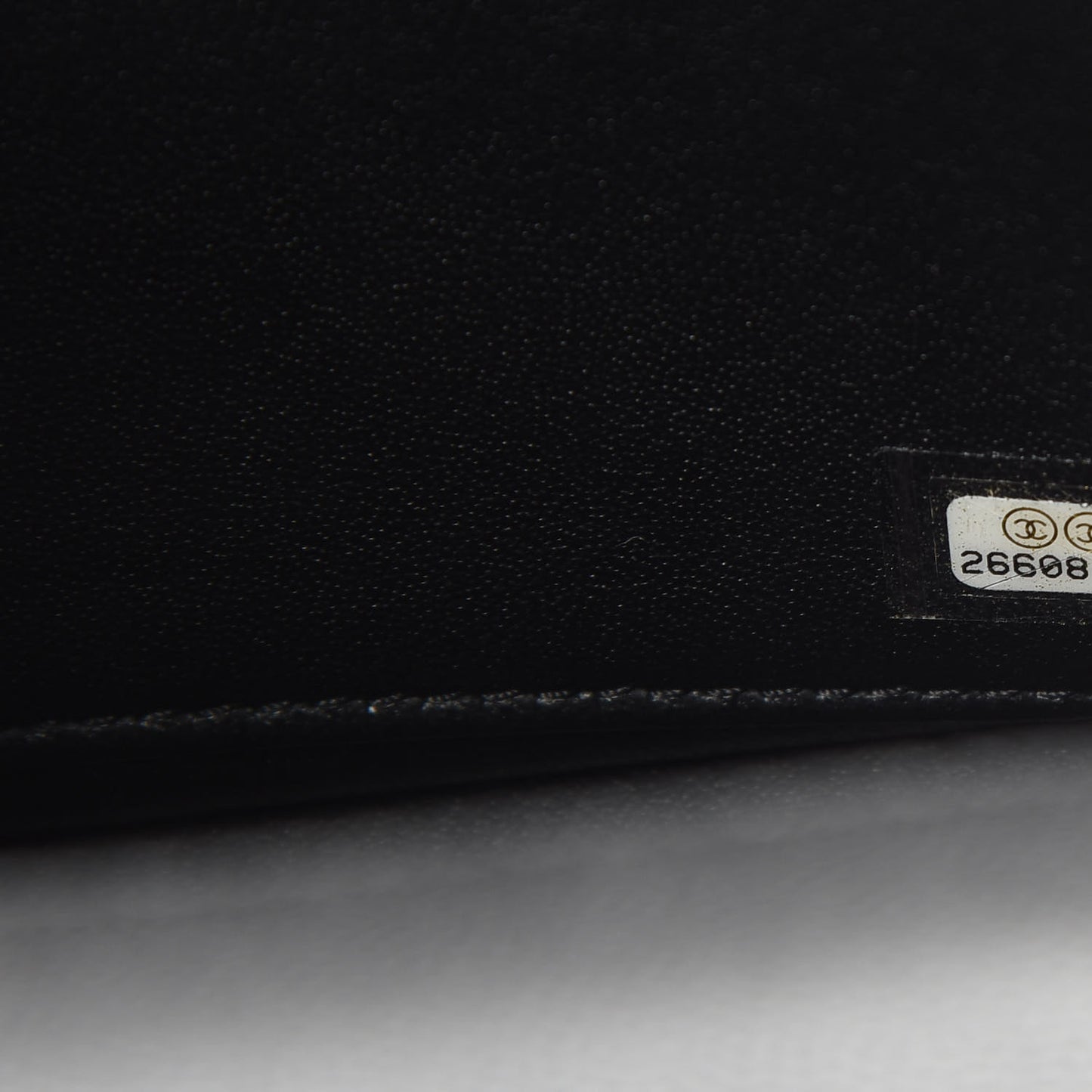 Caviar Quilted Medium Business Affinity Flap Black