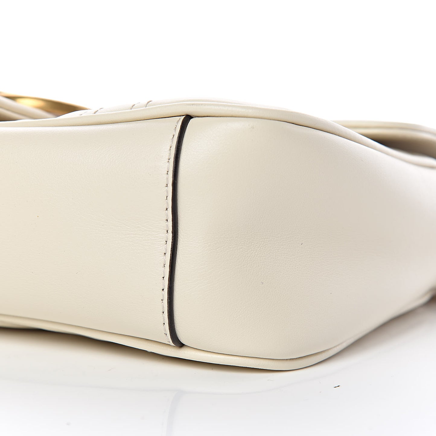 Calfskin Matelasse Small GG Marmont Shoulder Bag White
