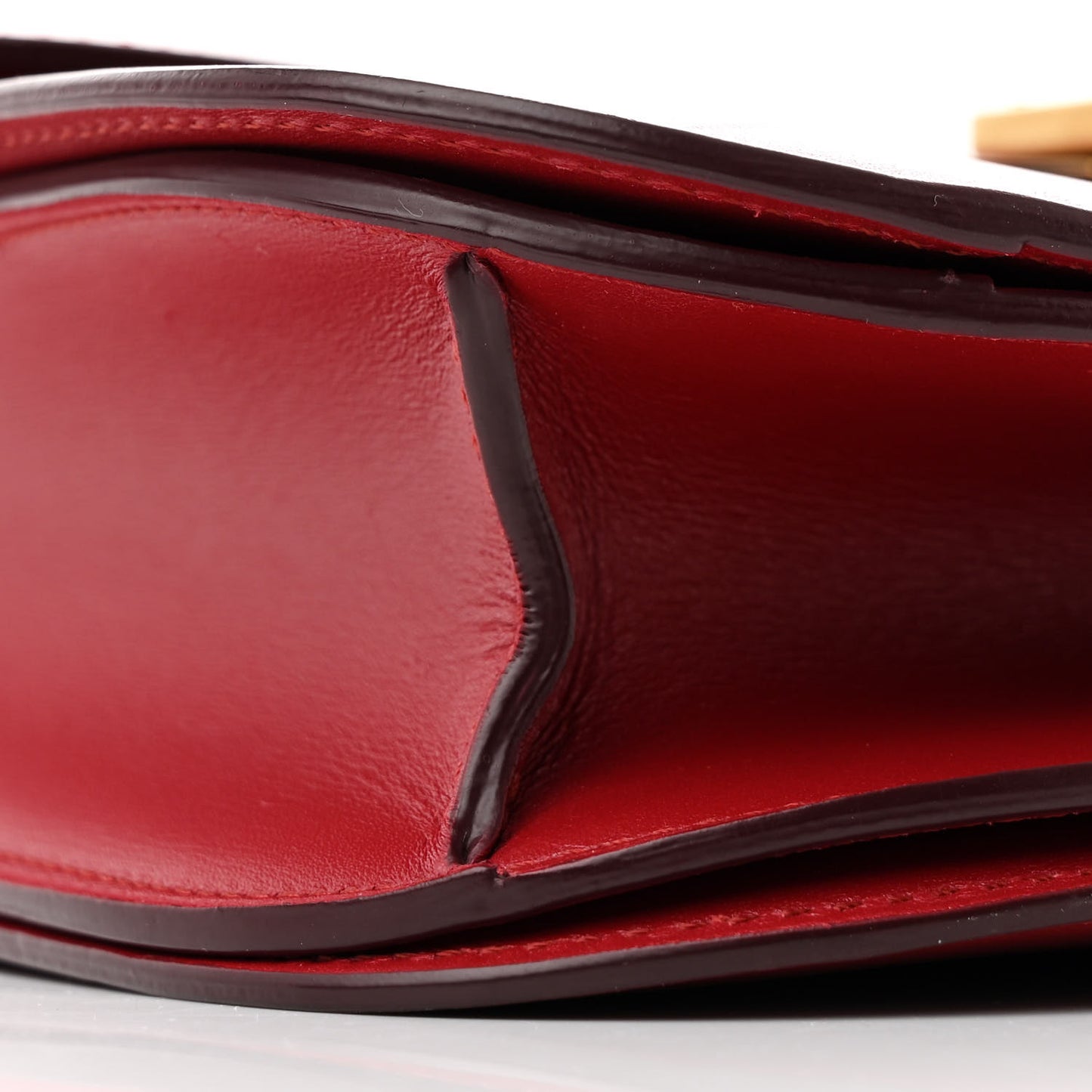 Smooth Calfskin Medium Classic Box Flap Bag Red