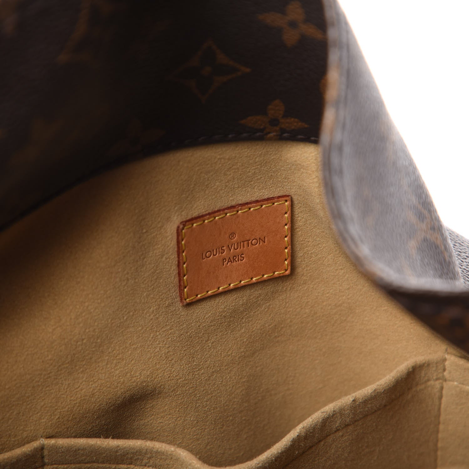 Louis Vuitton Monogram Artsy MM 8 of 11