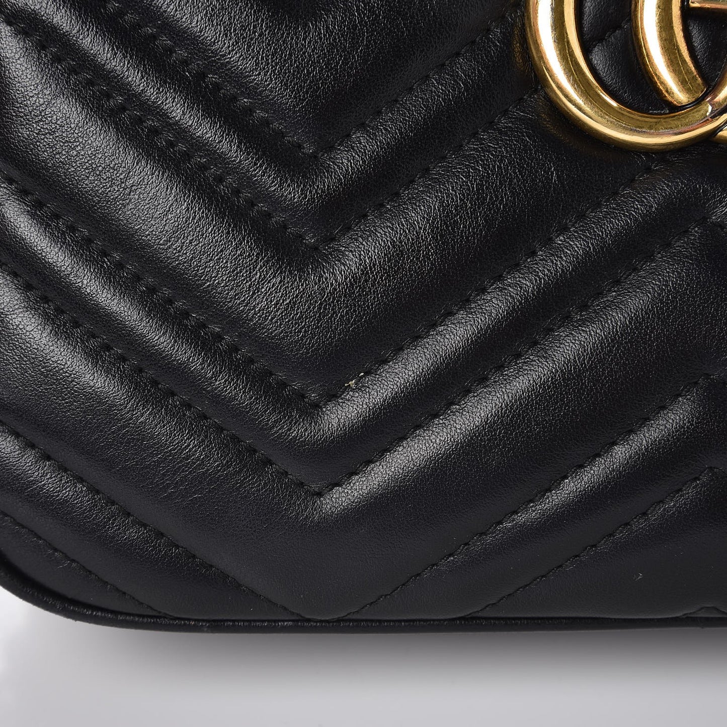 Calfskin Matelasse Small GG Marmont Chain Shoulder Bag Black