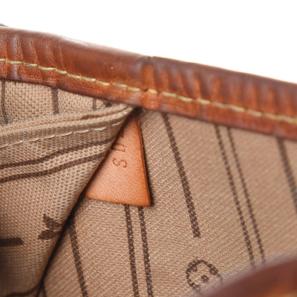 Louis Vuitton Monogram Neverfull MM 7 of 17