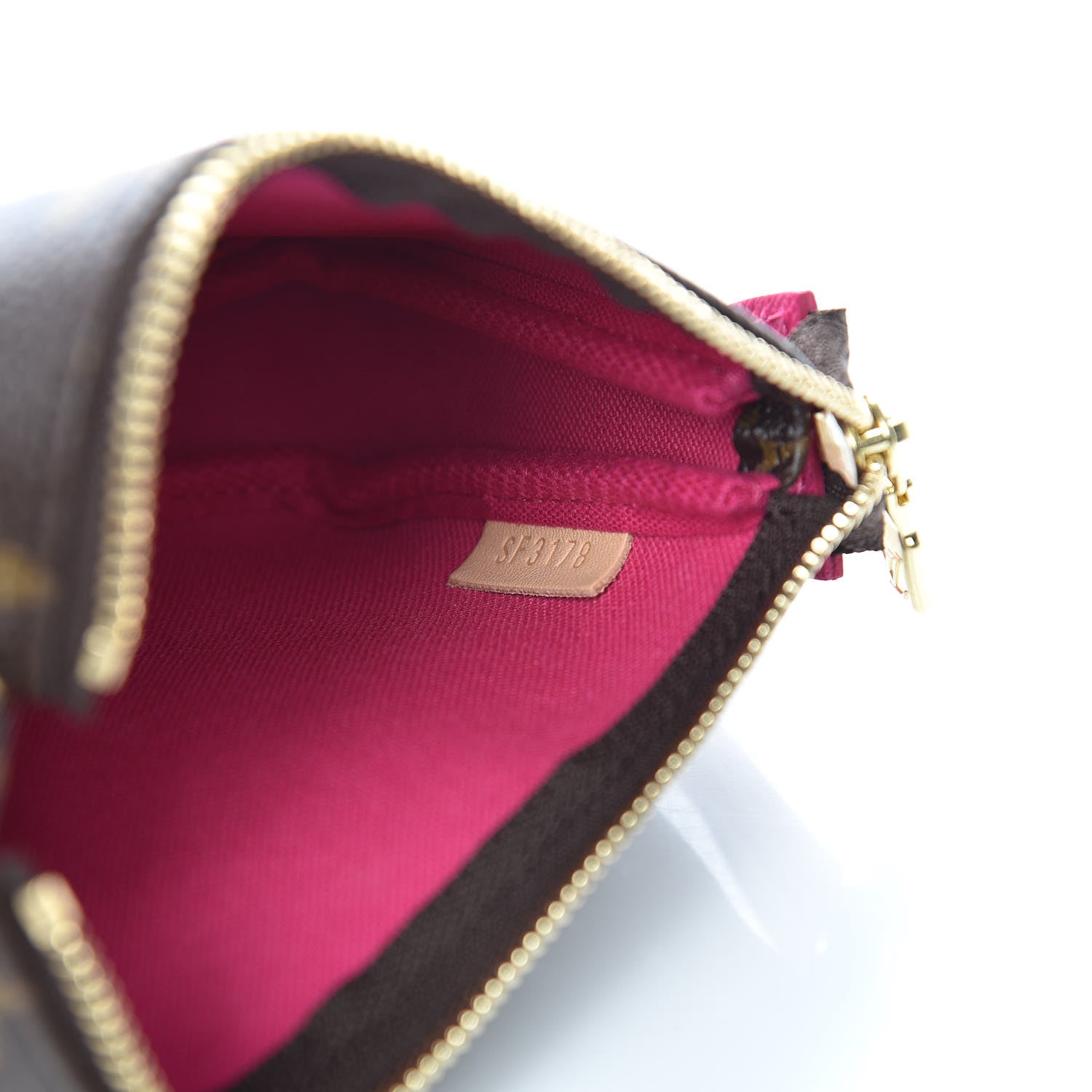 Louis Vuitton Monogram 2018 Christmas Animation Mini Bears Pochette Accessories 7 of 8