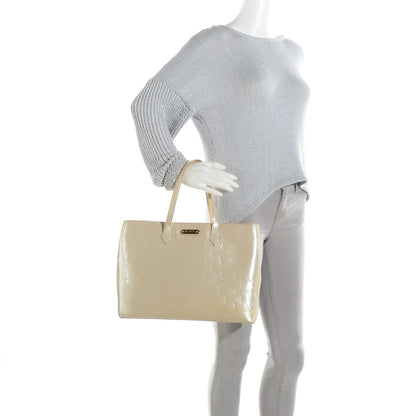 Louis Vuitton Vernis Wilshire MM Blanc Corail 2 of 10