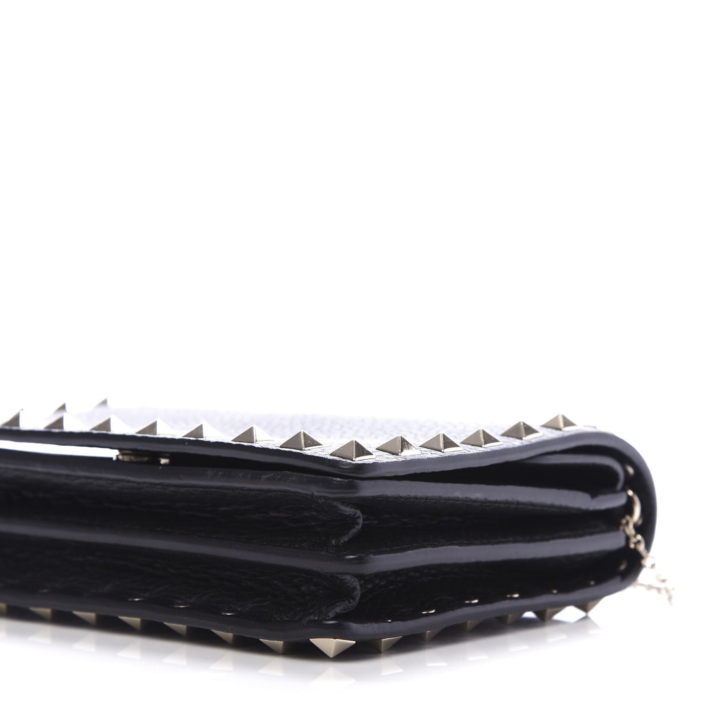 Pebbled Calfskin Rockstud Wallet on Chain Black