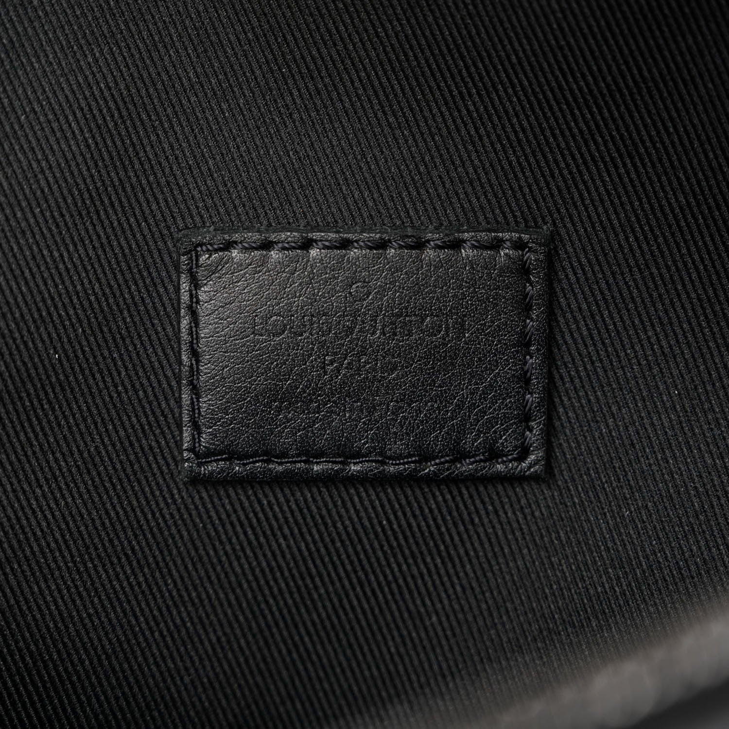 Louis Vuitton Calfskin Monogram Shadow Discovery Bumbag Black 6 of 11