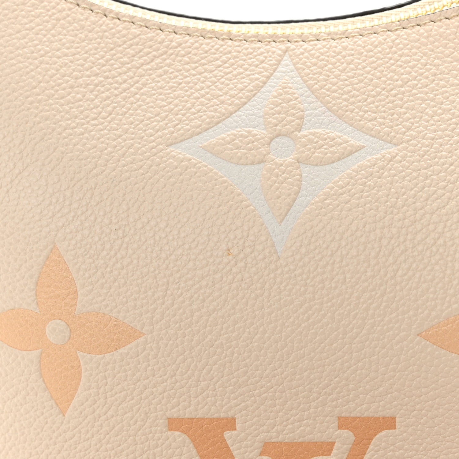 Louis Vuitton Empreinte Monogram Giant By The Pool Marshmallow Hobo Cream Saffron 13 of 14