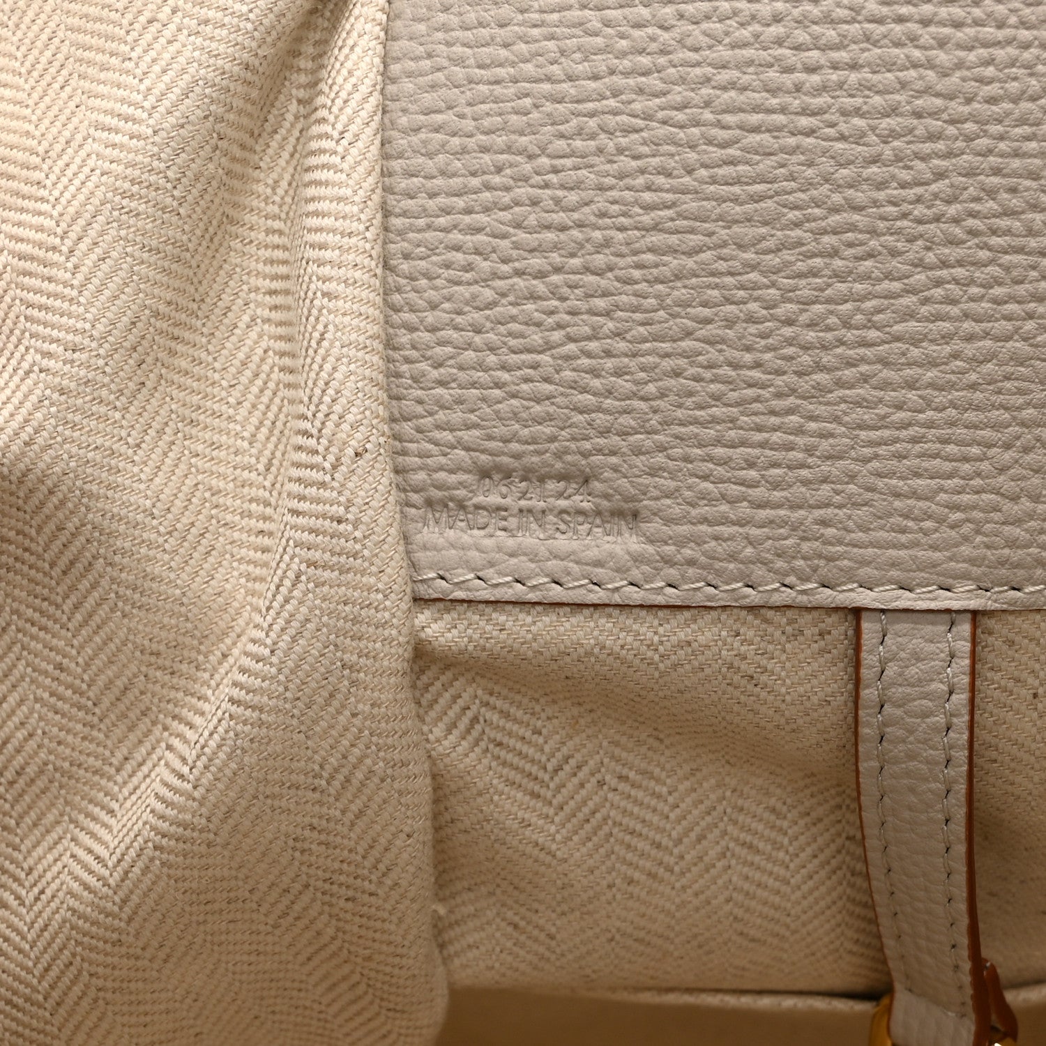 Loewe Grained Calfskin Small Hammock Shoulder Bag Light Ghost 7 of 10