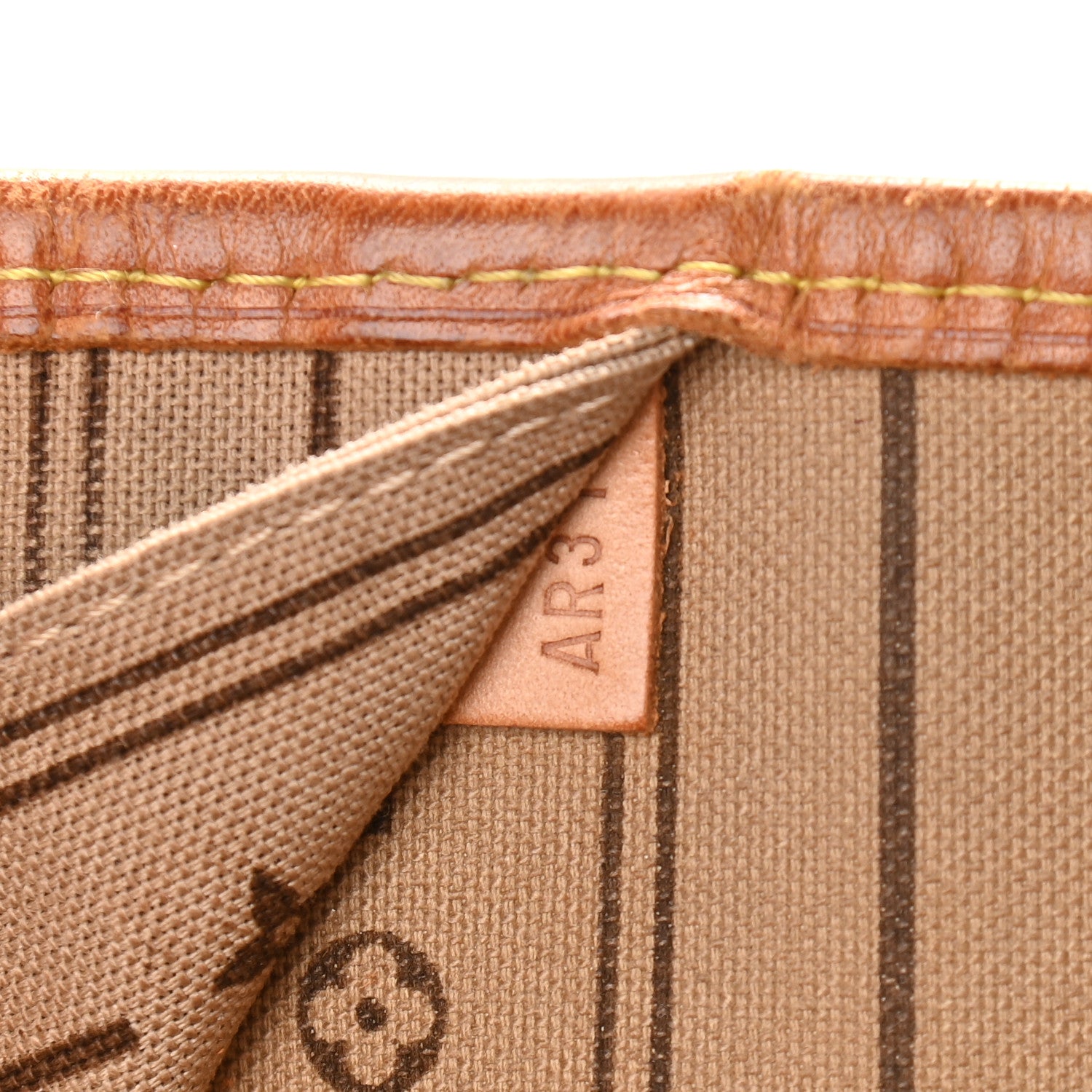Louis Vuitton Monogram Neverfull MM 7 of 9