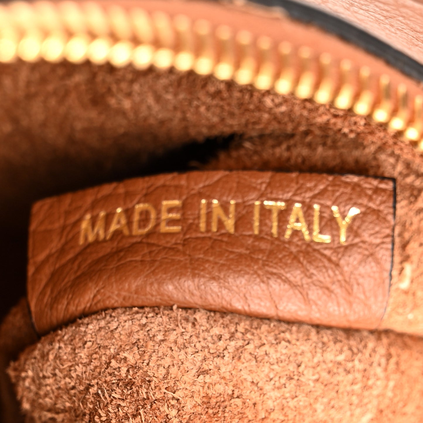 Raffia Grained Calfskin Medium Rockstud Vlogo Tote Naturale