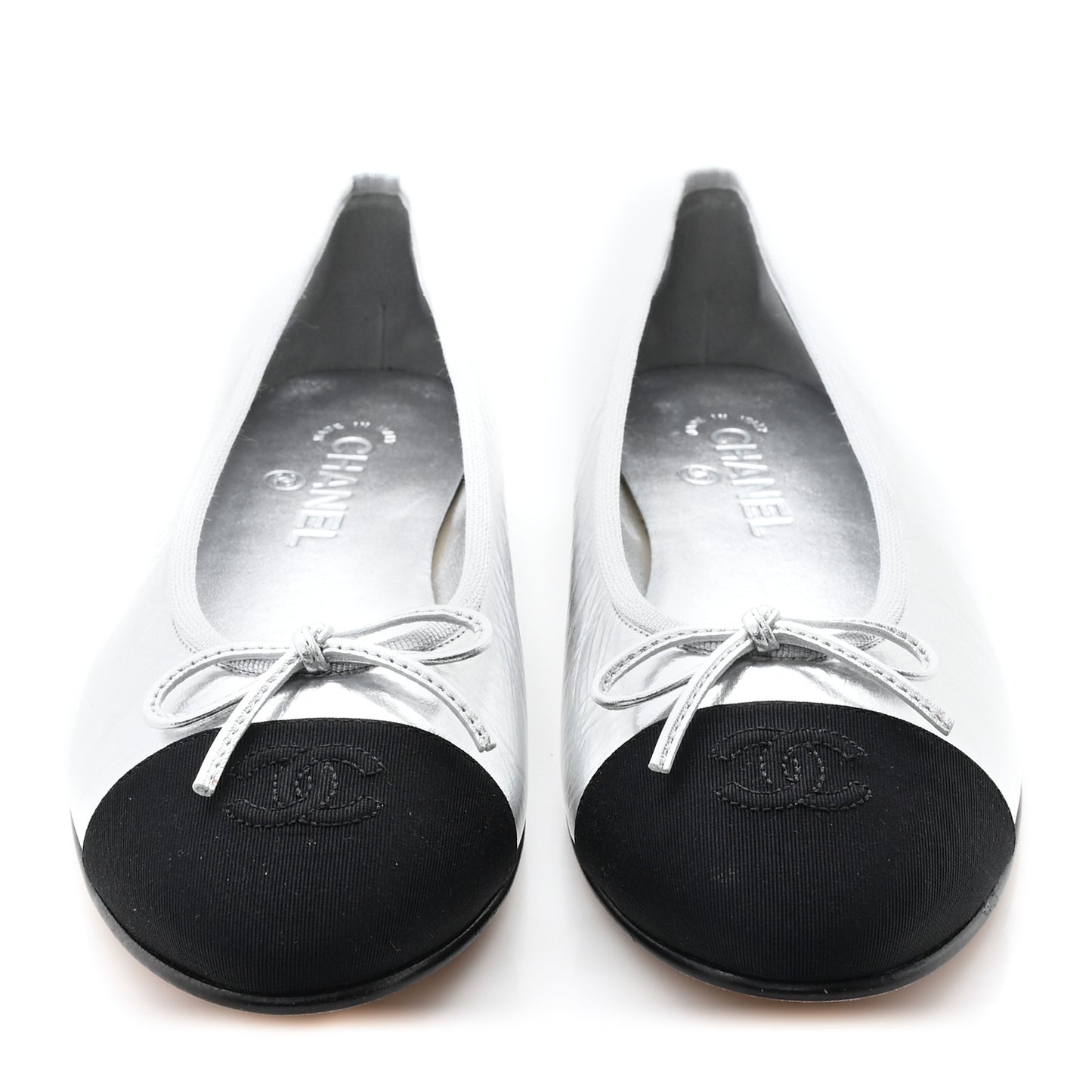 Laminated Crumpled Lambskin Grosgrain Cap Toe CC Ballerina Flats 41 Silver Black