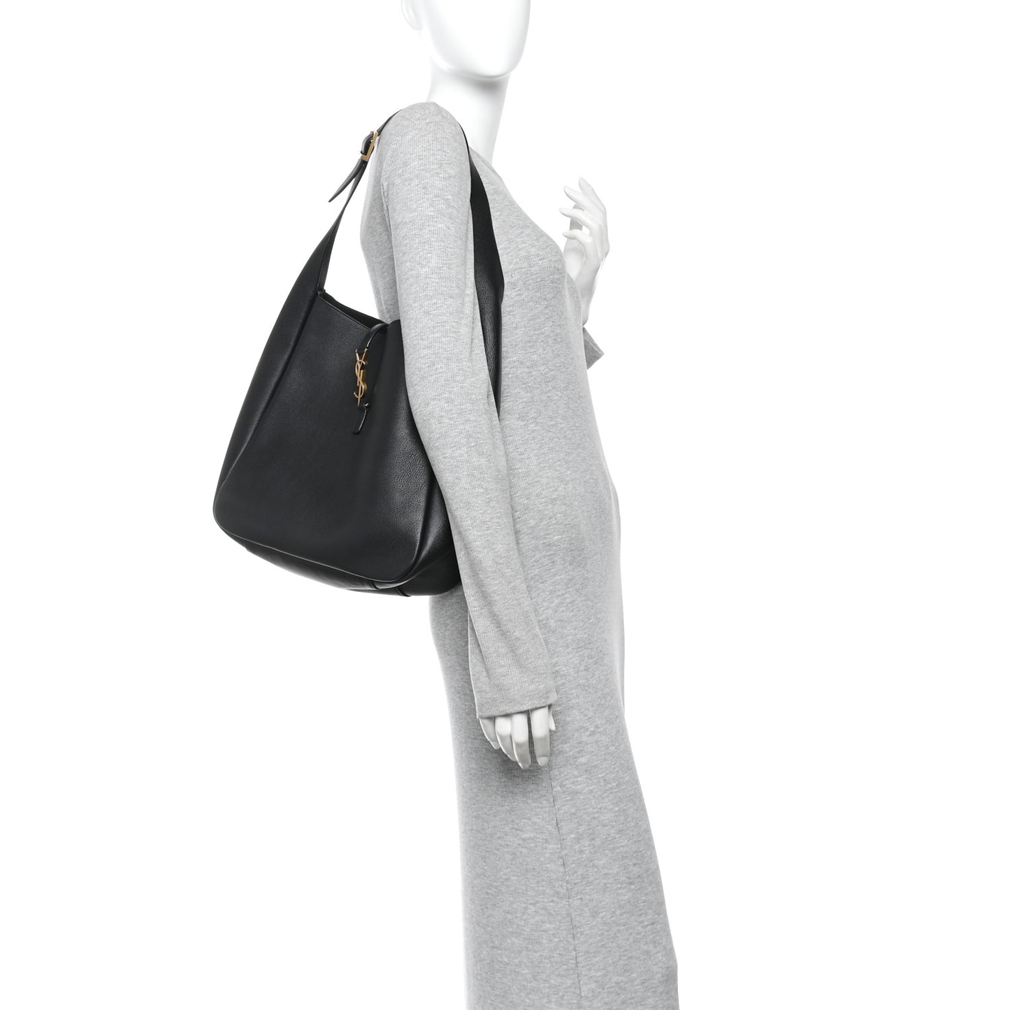 Supple Calfskin Large Le 5 A 7 Soft Hobo Black