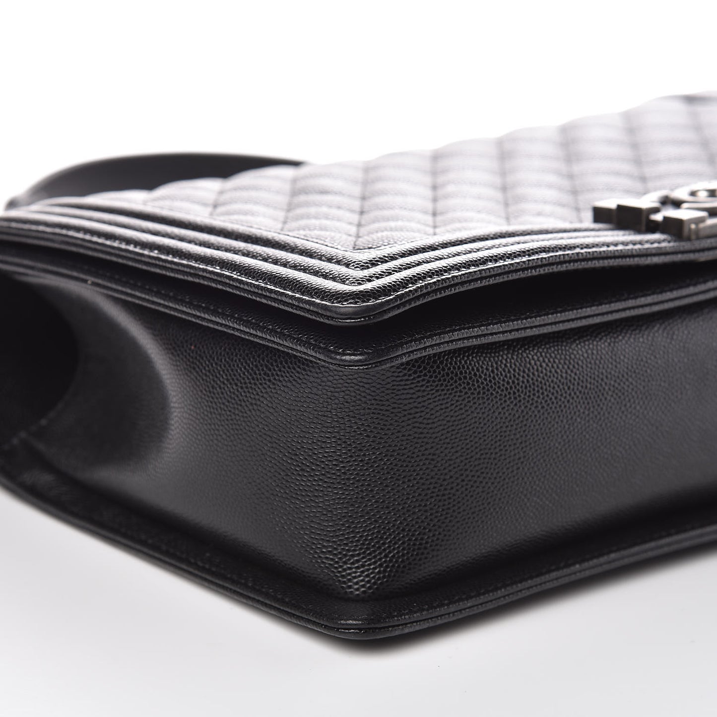 Caviar Quilted New Medium Boy Flap Black