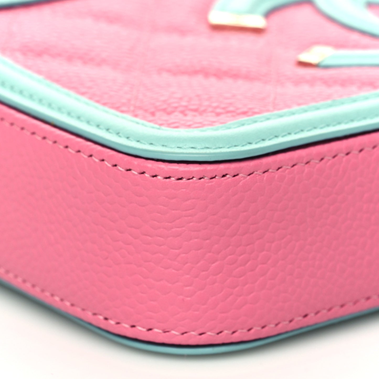 Caviar Quilted CC Filigree Clutch With Chain Pink Green Blue