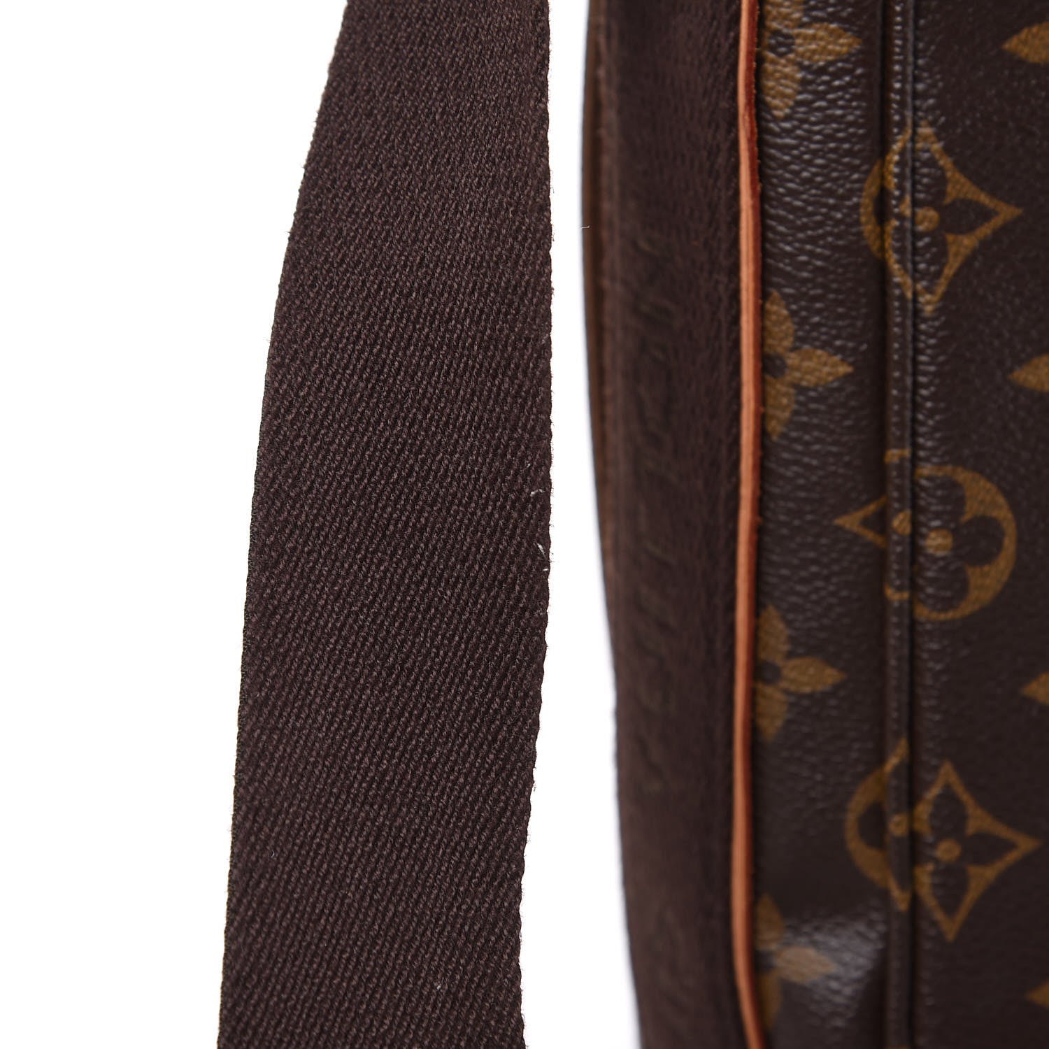 Louis Vuitton Monogram Beaubourg MM Messenger Bag 9 of 12