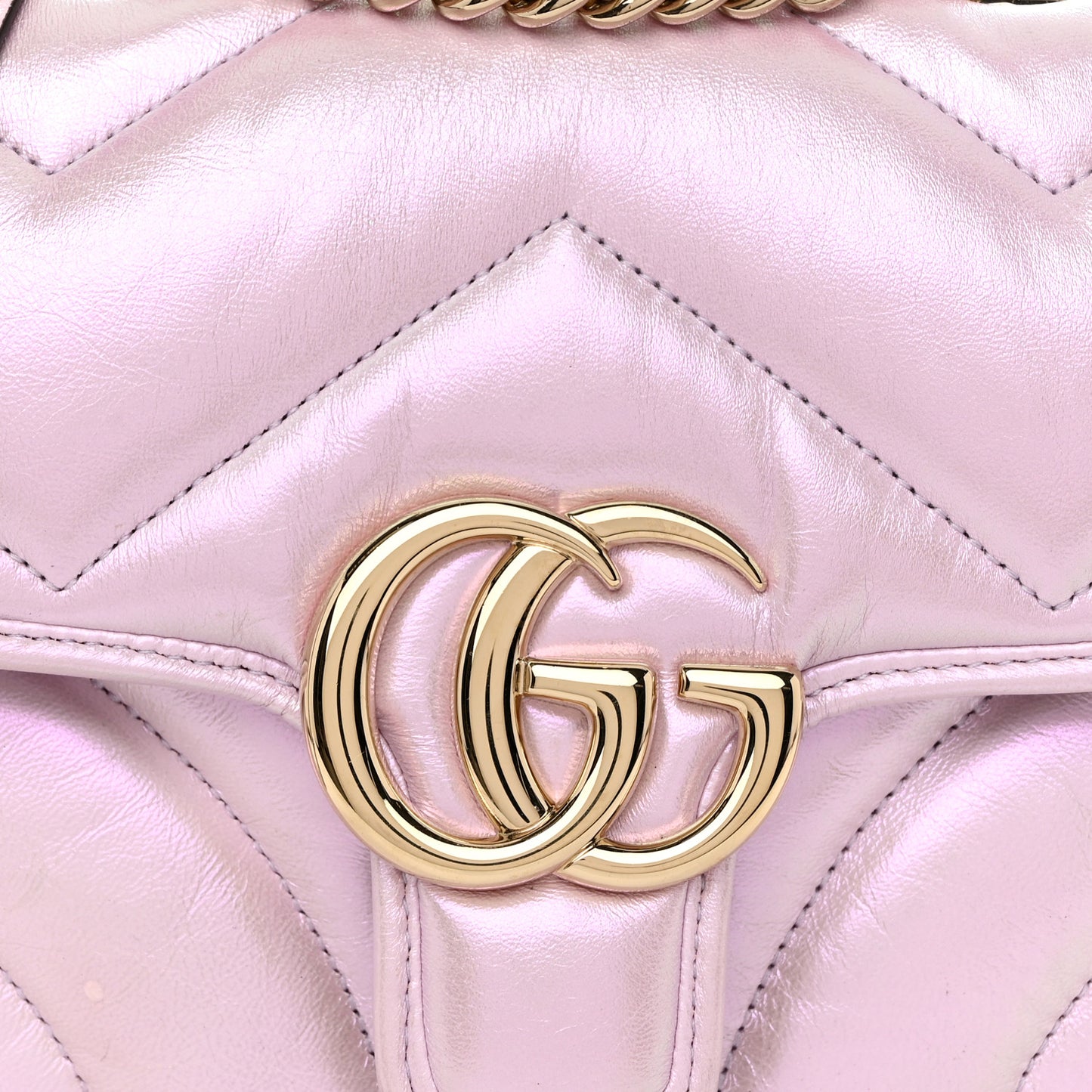 Iridescent Nappa Chevron Matelasse Mini GG Marmont Shoulder Bag Iridescent Escape Pink