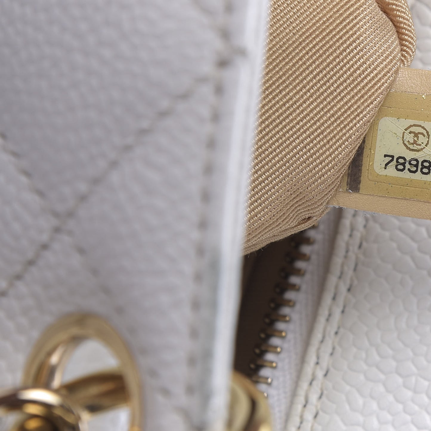 Caviar Quilted Petit Timeless Tote PTT White