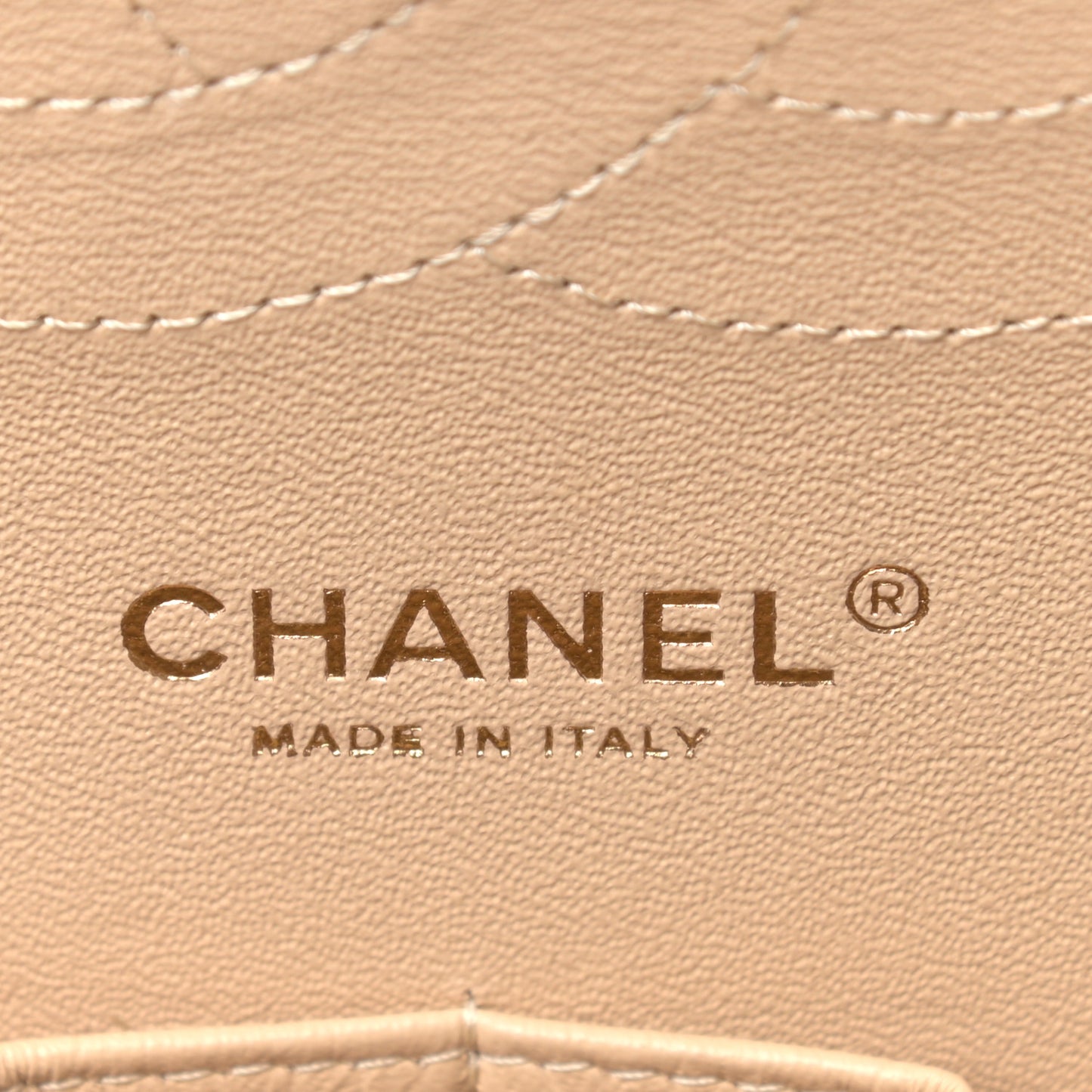 Caviar Quilted Jumbo Double Flap Beige Clair