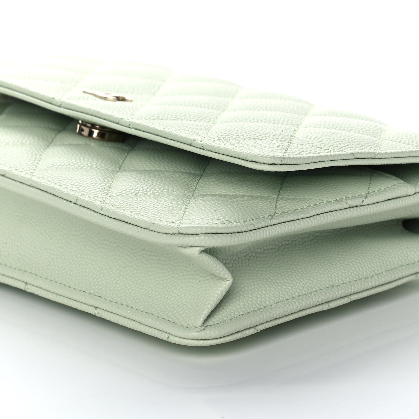 Caviar Quilted Wallet On Chain WOC Light Green