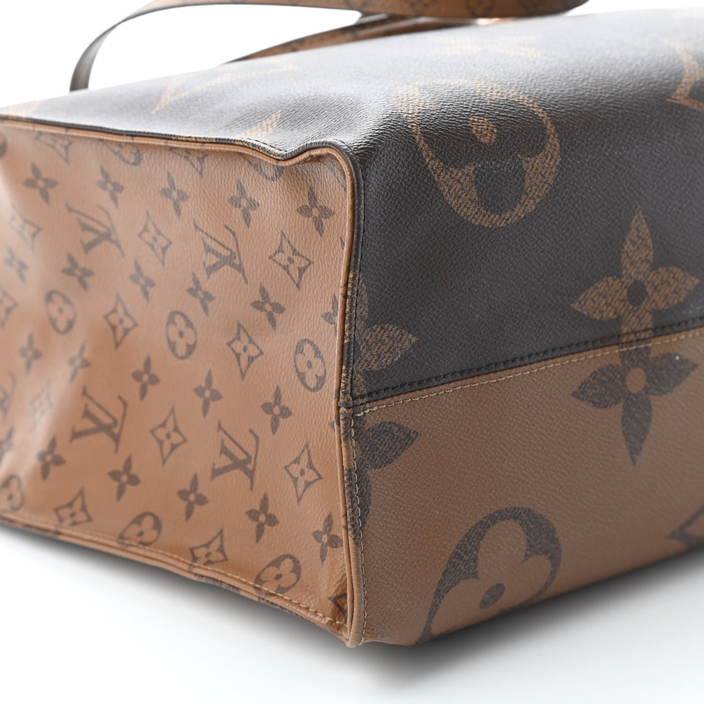 Reverse Monogram Giant Onthego GM