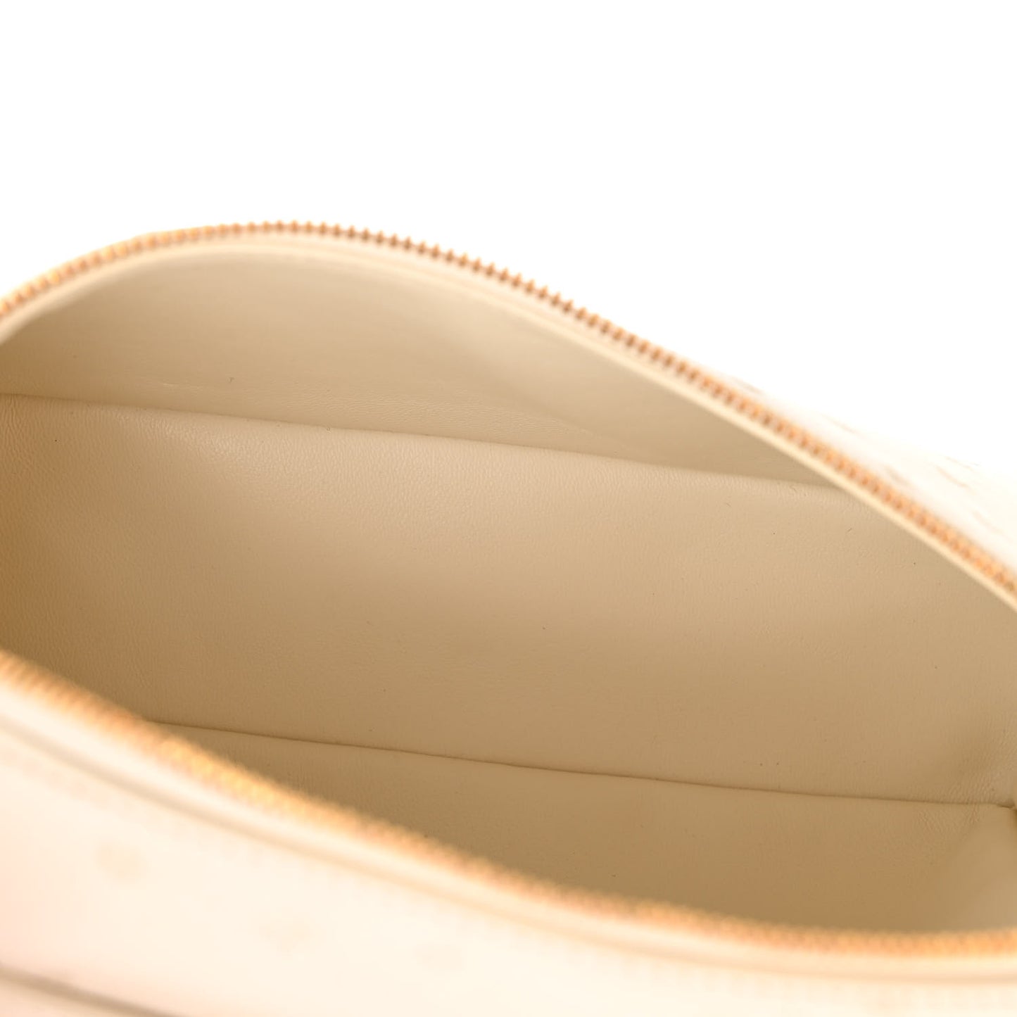 Ostrich L19 Extra Pocket Pouch Whisper White