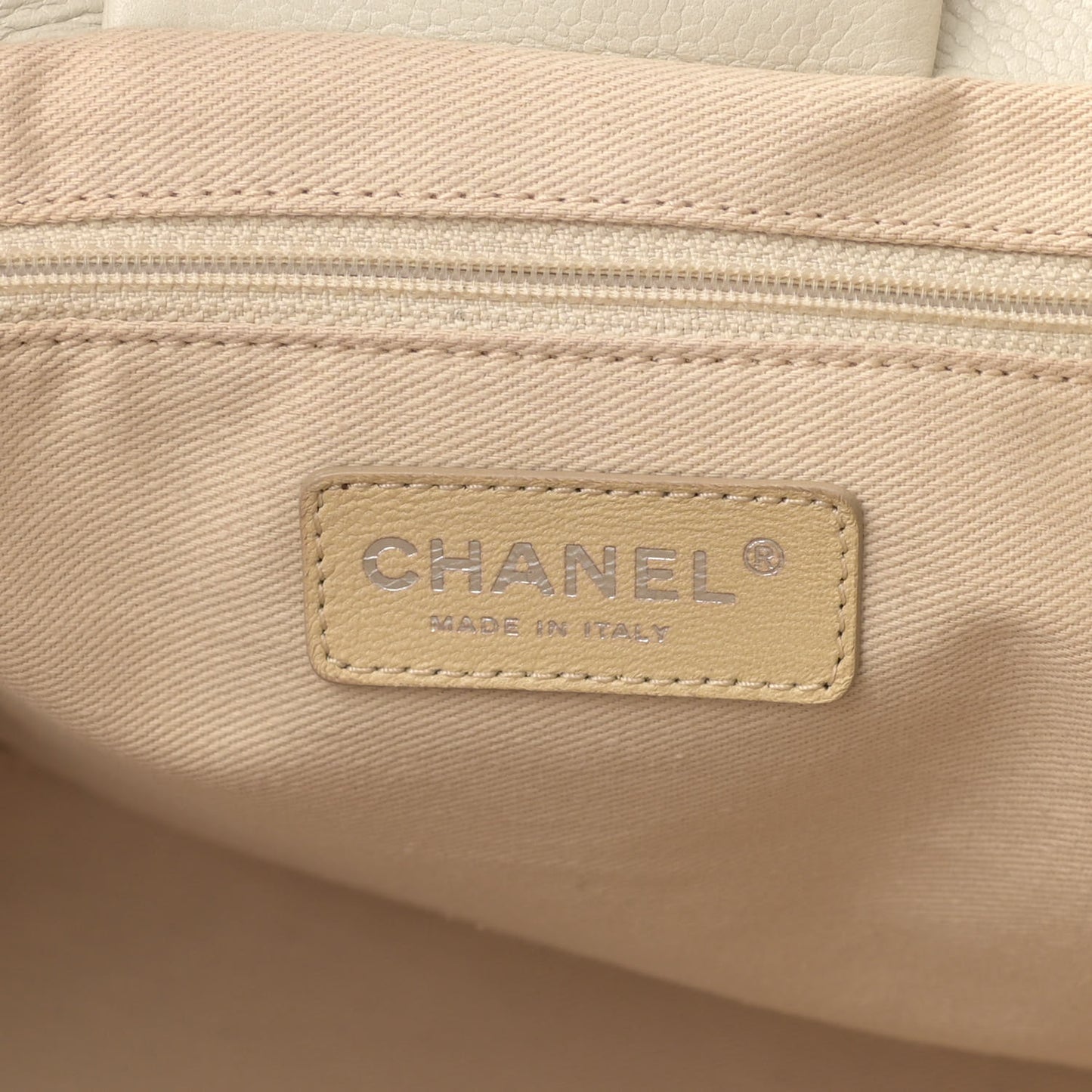 Caviar CC Tote White