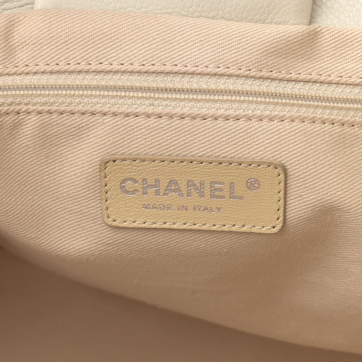 Chanel Caviar CC Tote White 7 of 16