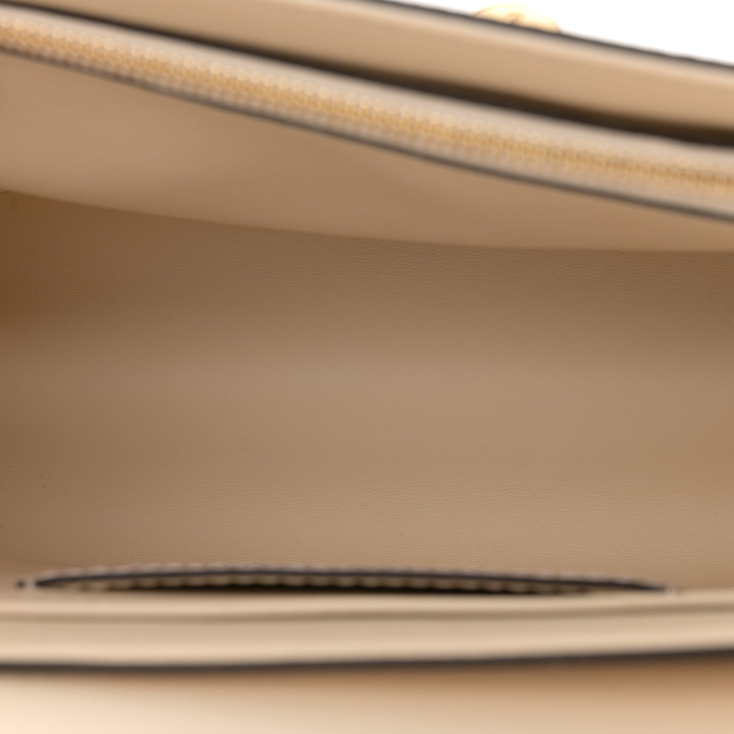 Epi Twist Shoulder Bag MM Quartz