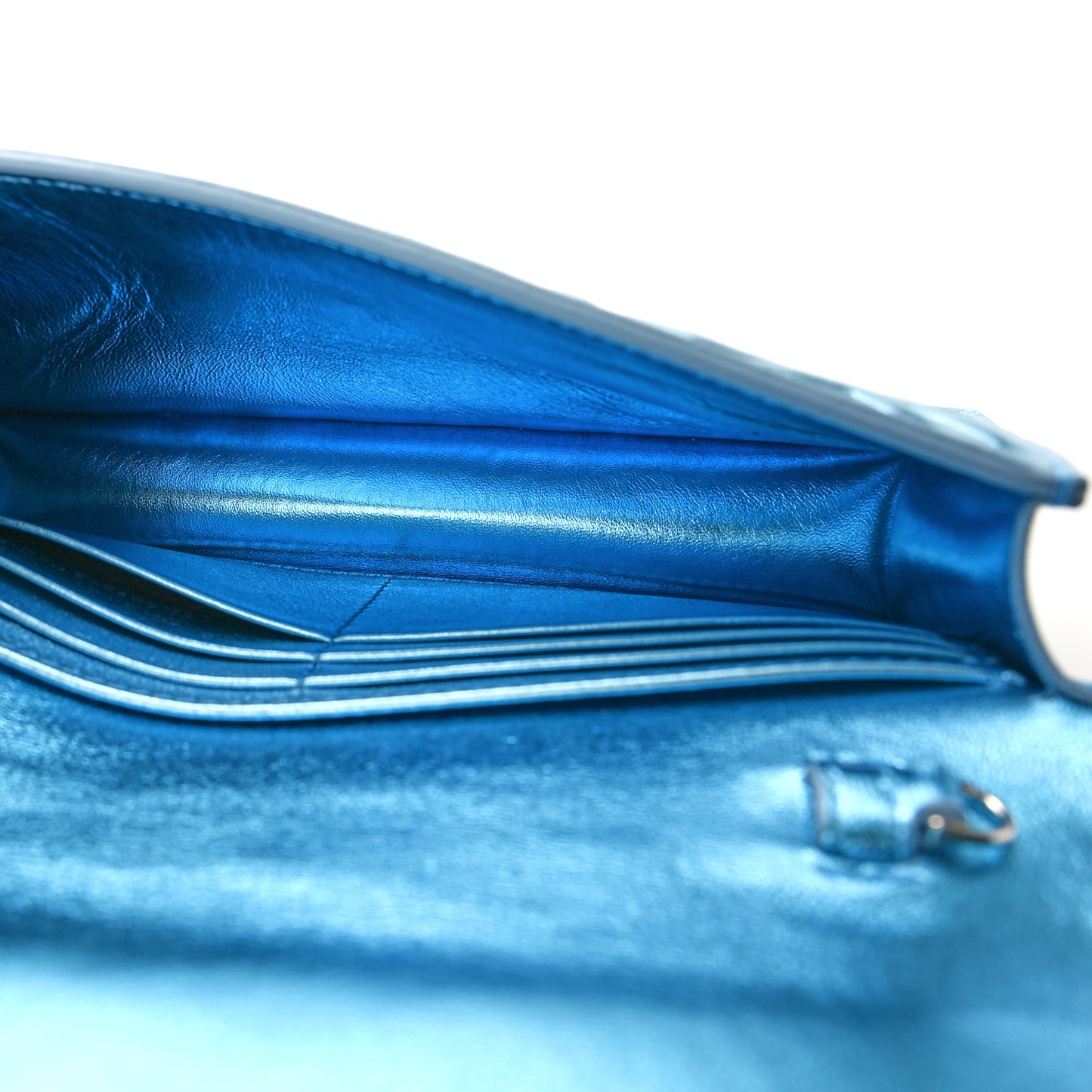 Metallic Nappa Matisse FF Embossed Wallet On Chain Laguna Palladio