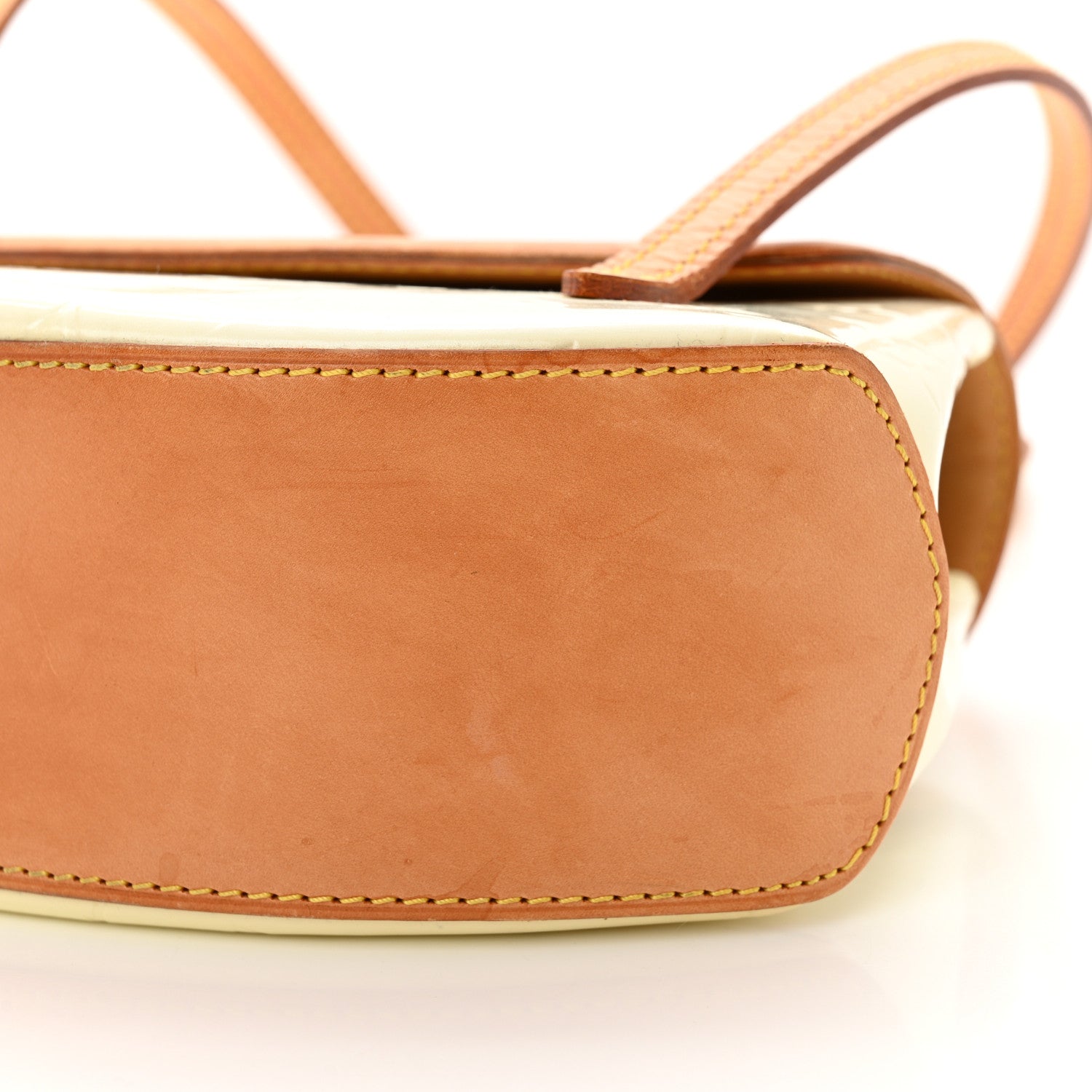 Louis Vuitton Vernis Biscayne Bay PM Perle 9 of 18