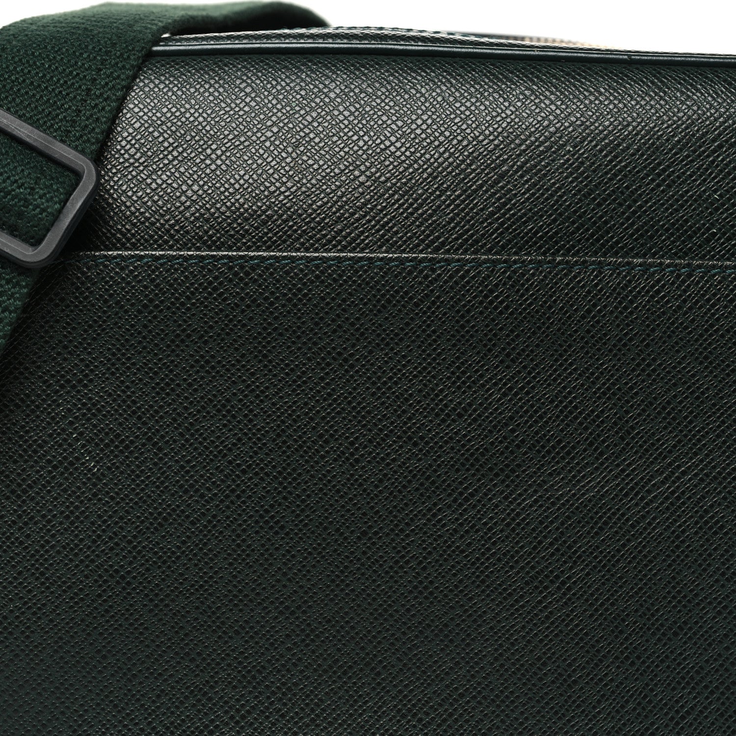Louis Vuitton Taiga Reporter Messenger Epicea 8 of 12