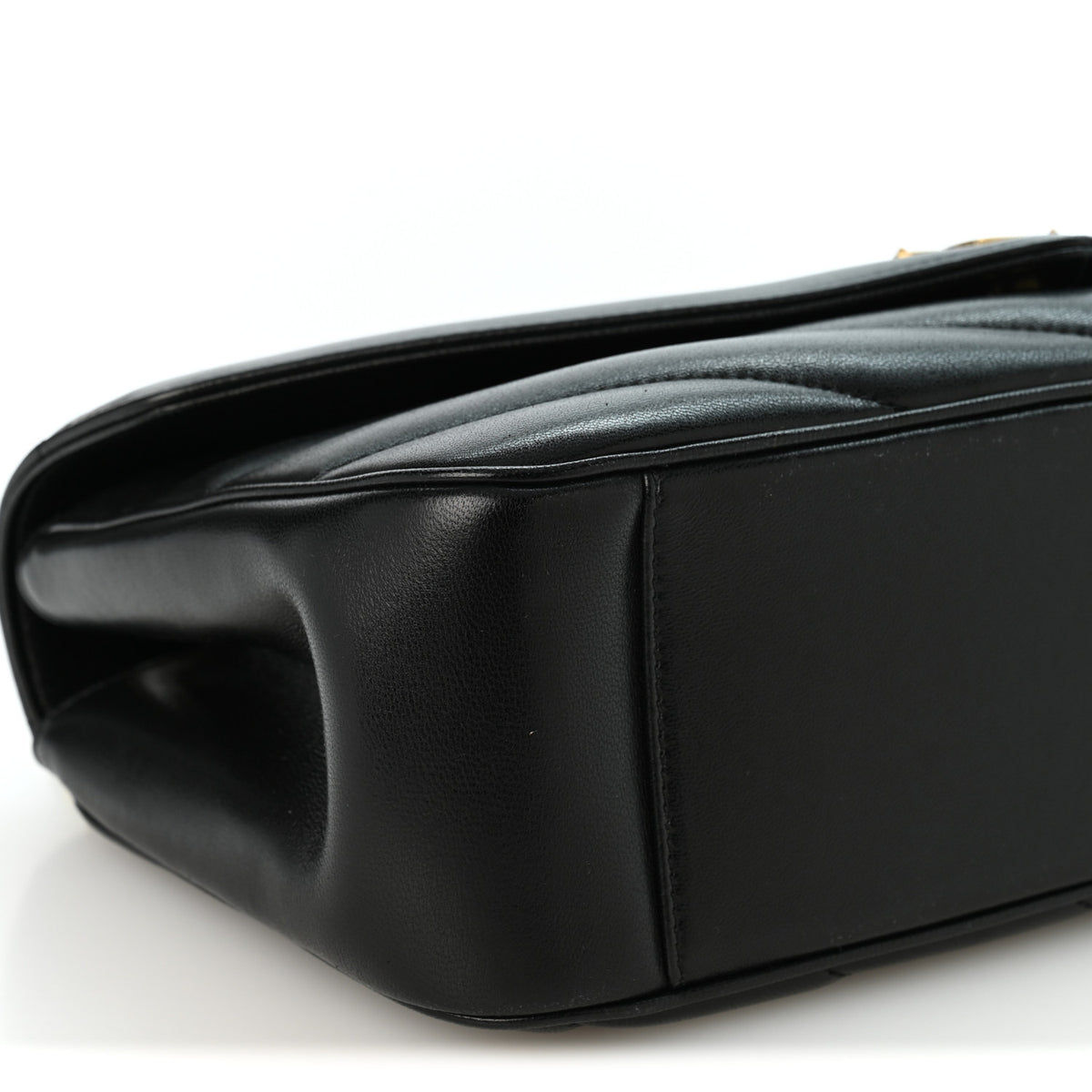Lambskin Matelasse Chevron Medium Loulou Black
