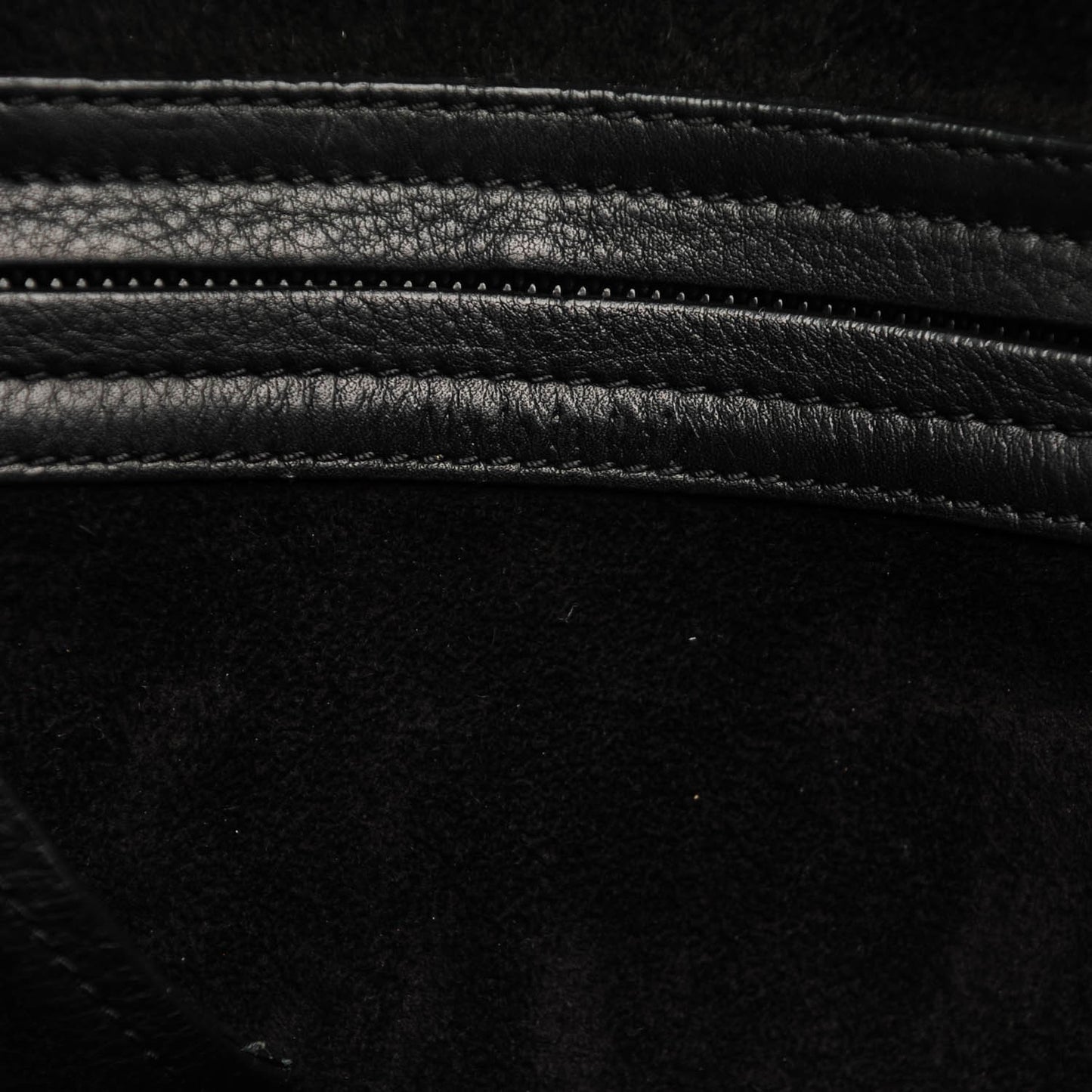 Supple Calfskin Medium Phantom Luggage Black