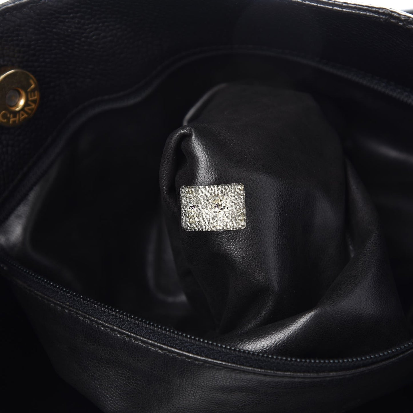 Caviar CC Tote Black