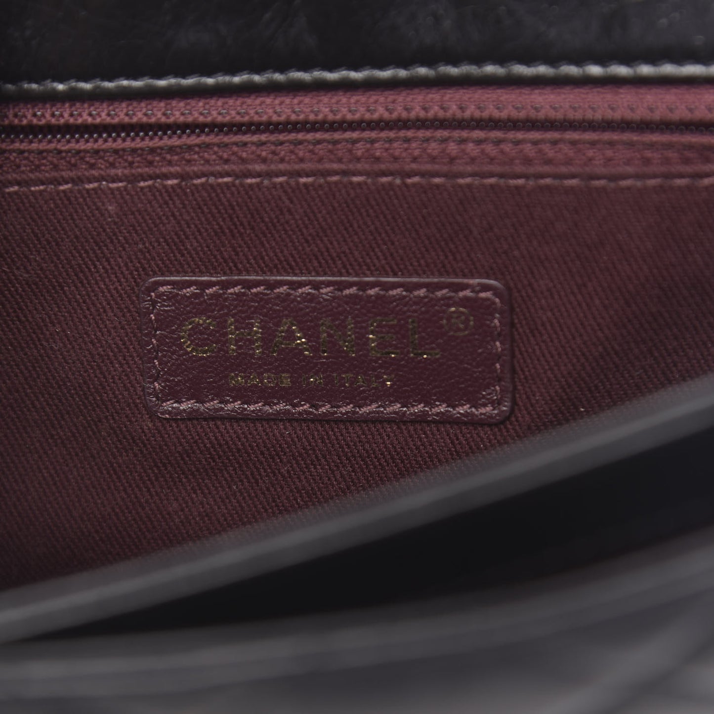 Glazed Calfskin Quilted Medium Perfect Edge Flap Black