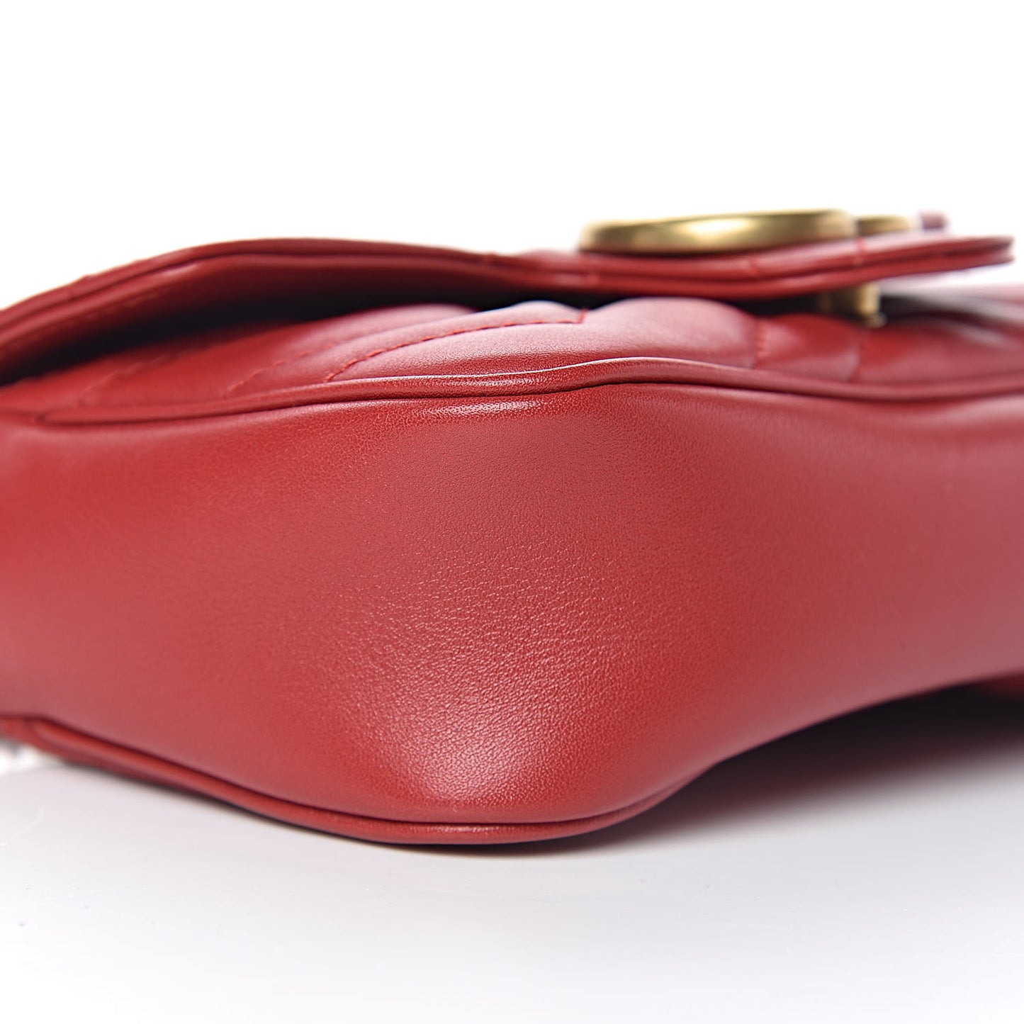 Calfskin Matelasse Super Mini GG Marmont Shoulder Bag Hibiscus Red