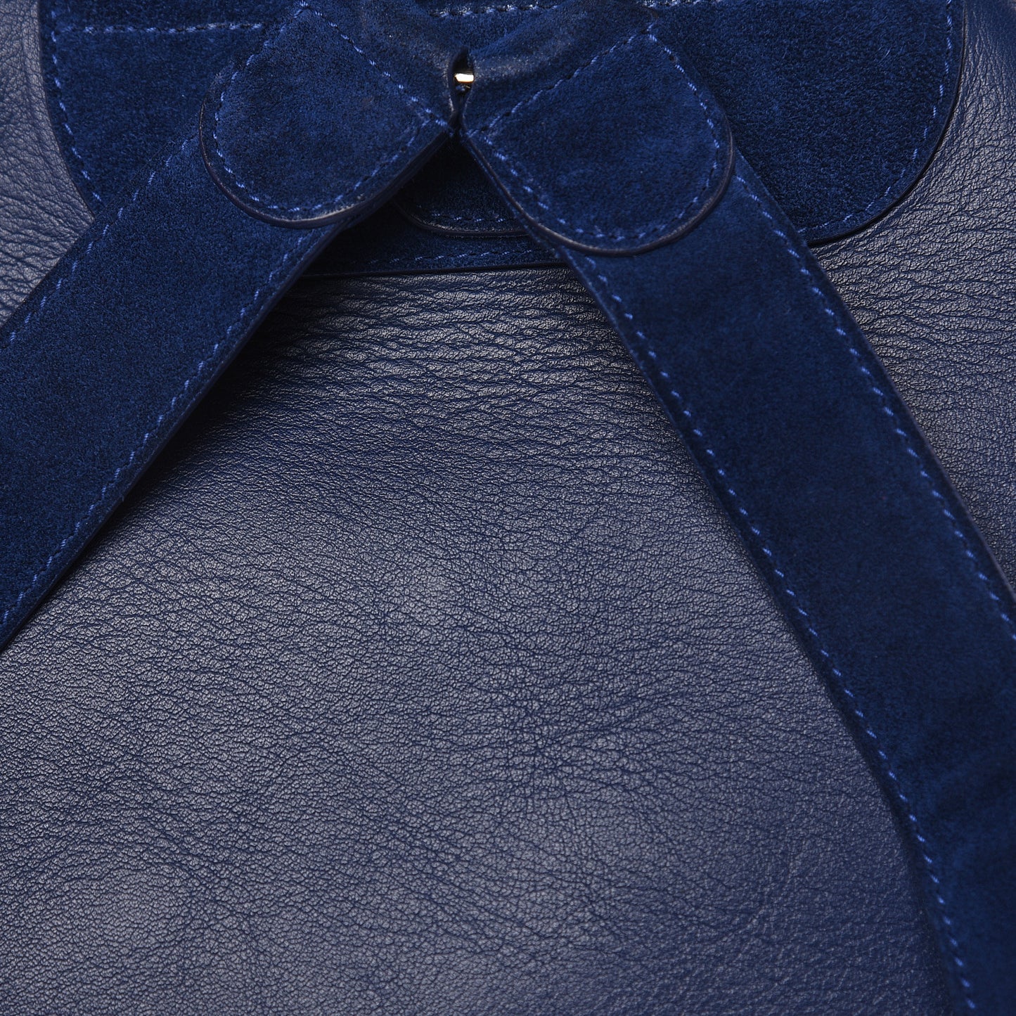 Baby Daim Suede Classic Hardware Traveler Backpack Bleu Pacifique