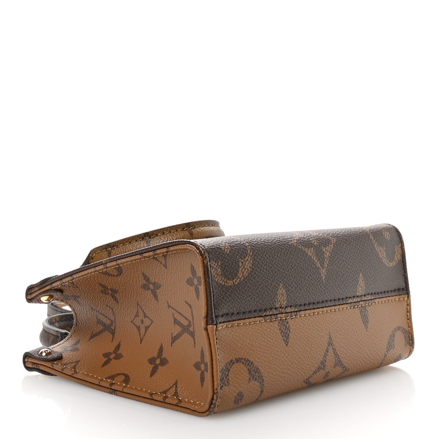 Louis Vuitton Reverse Monogram Giant Onthego BB 4 of 10
