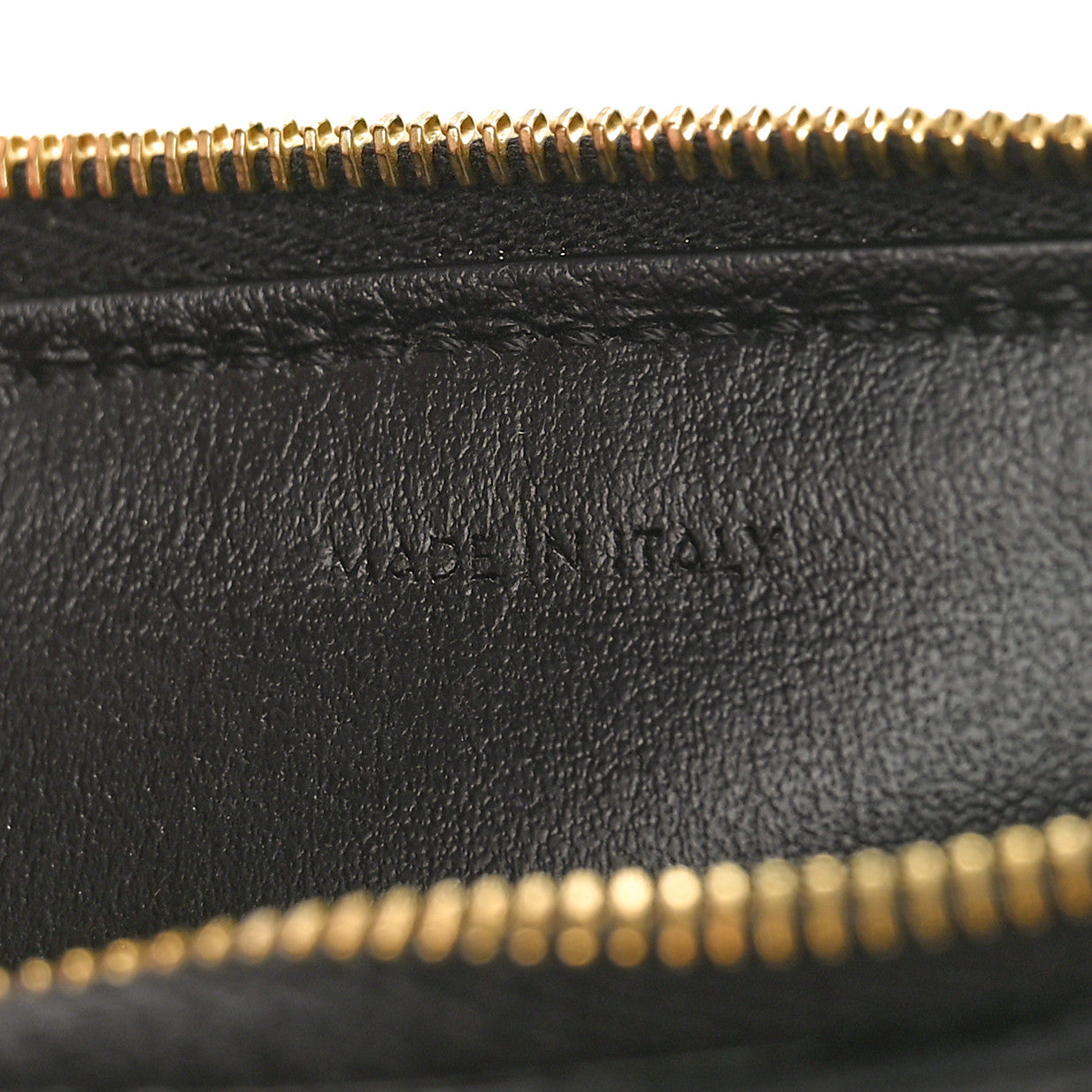 Smooth Calfskin Cuir Triomphe Coin and Card Pouch With Hook Black