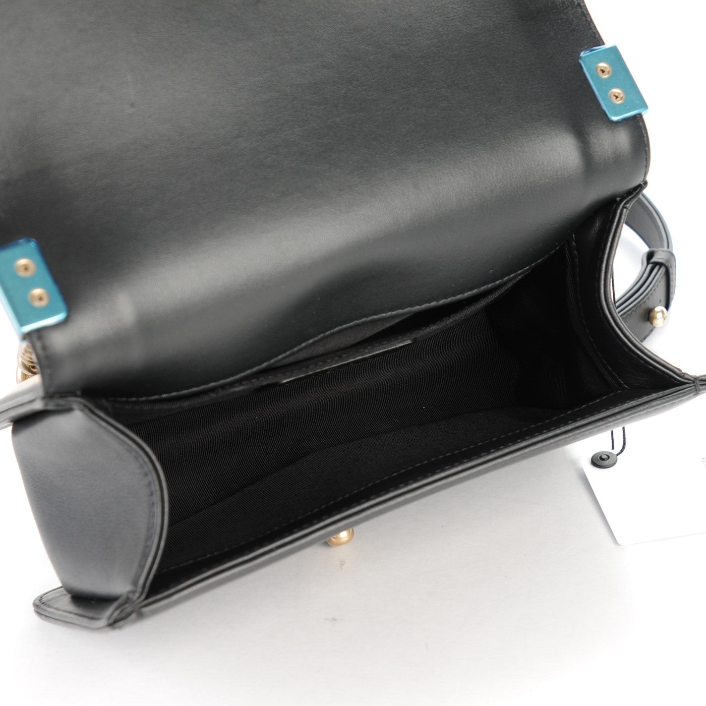 Metallic Calfskin Pleated Small Boy In Rome Flap Black Gold